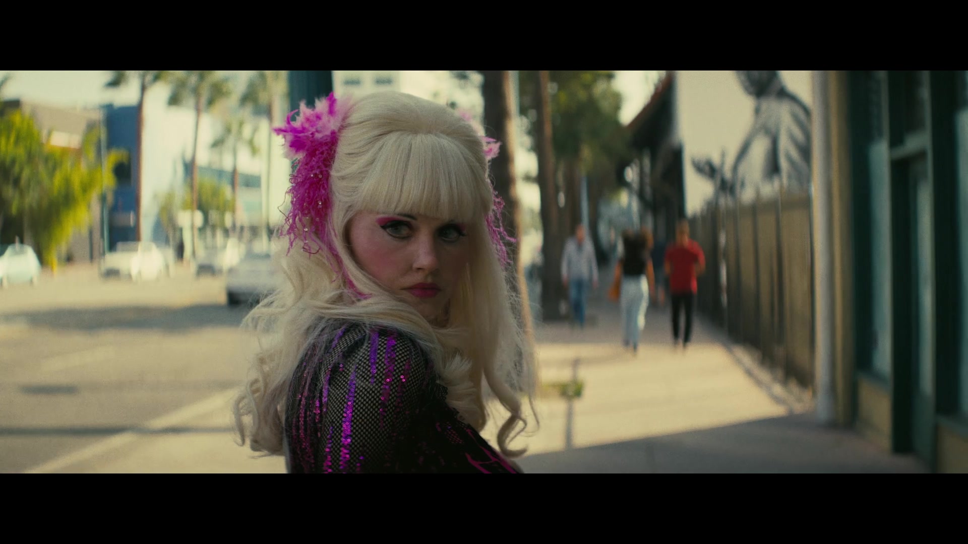 Angelyne_S01E04_The_Tease_1080p_ERW_005931.jpg