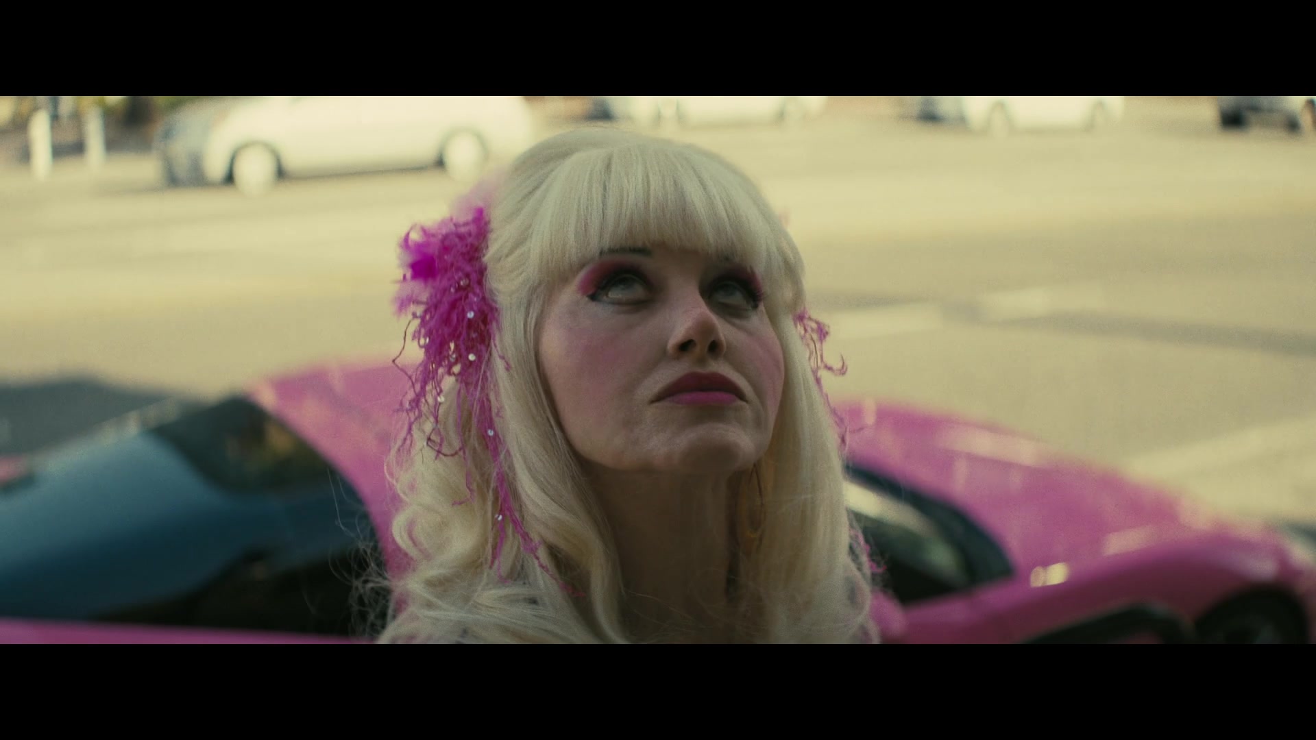 Angelyne_S01E04_The_Tease_1080p_ERW_005961.jpg