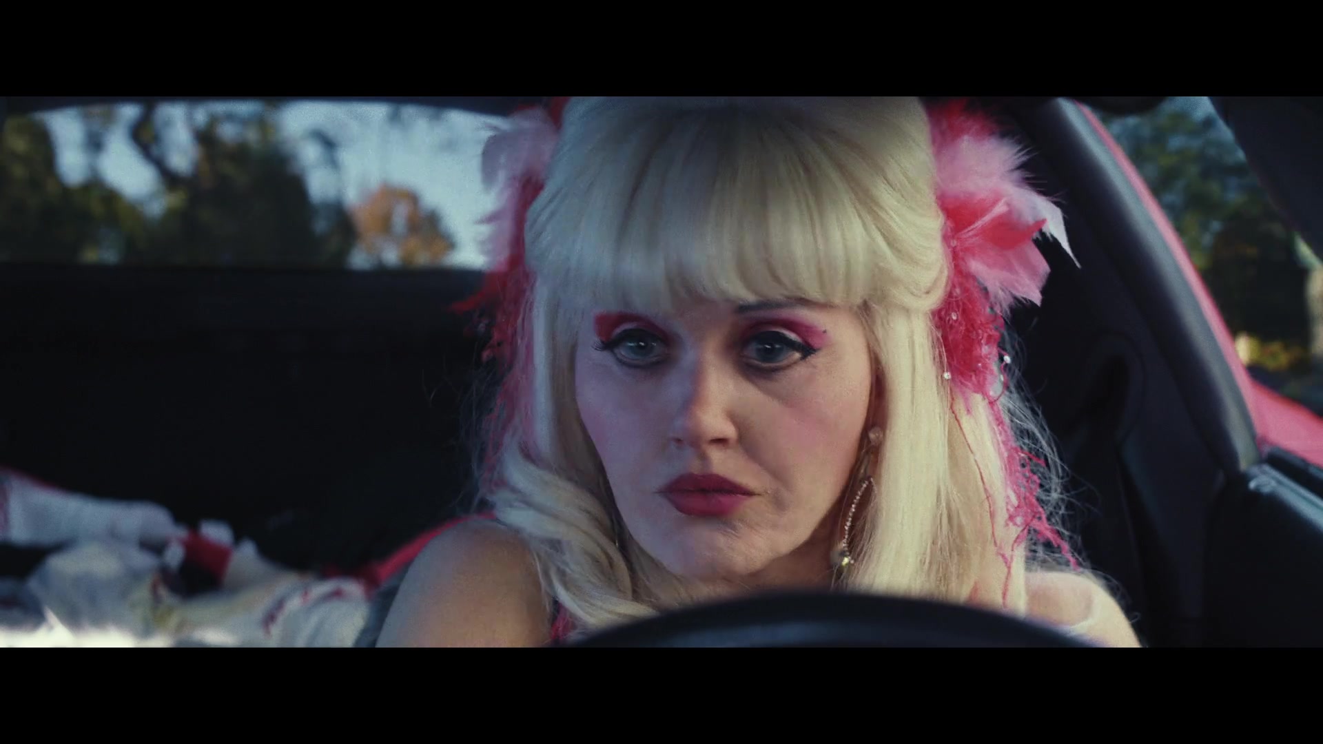 Angelyne_S01E04_The_Tease_1080p_ERW_006230.jpg