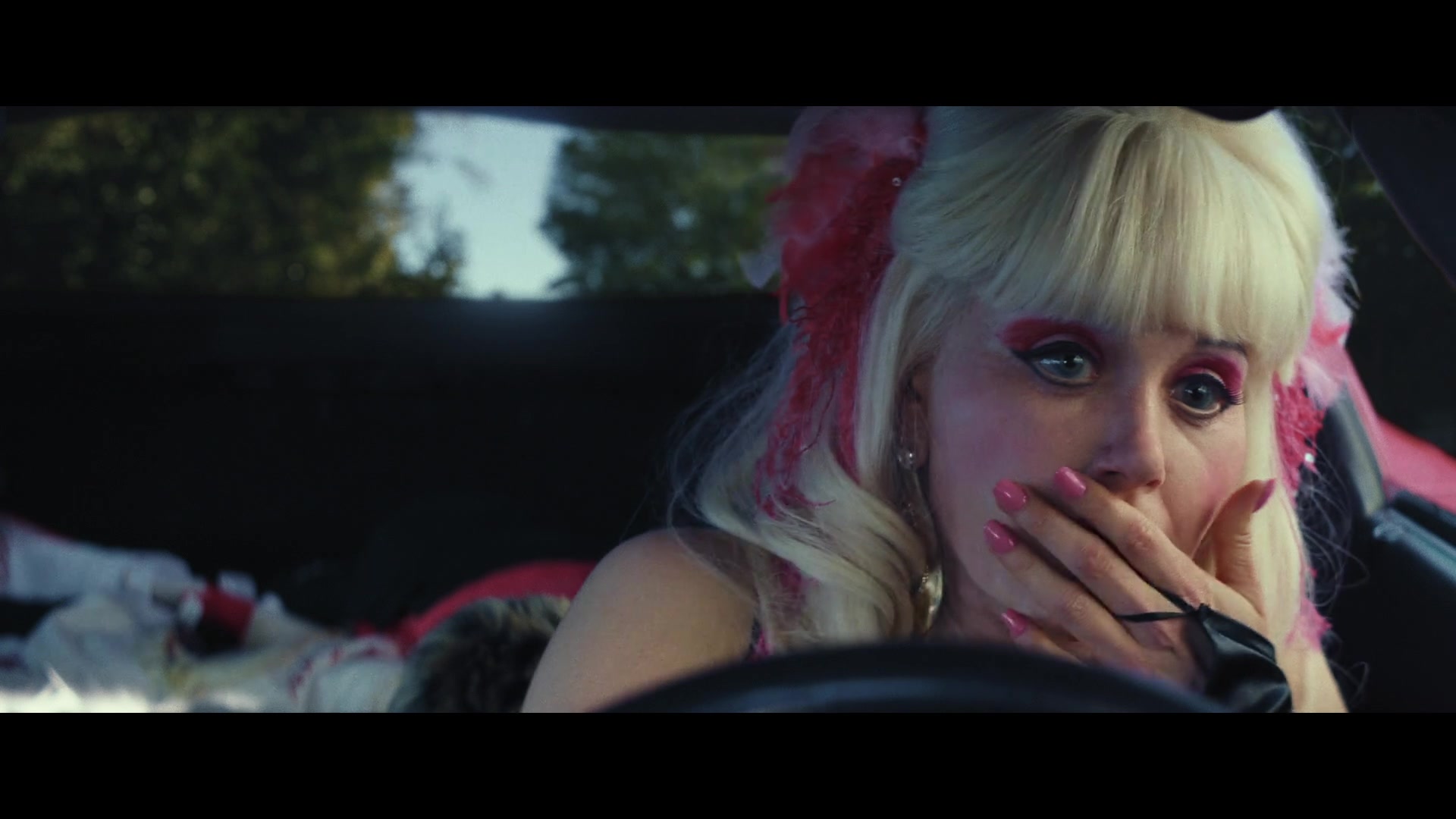 Angelyne_S01E04_The_Tease_1080p_ERW_006243.jpg