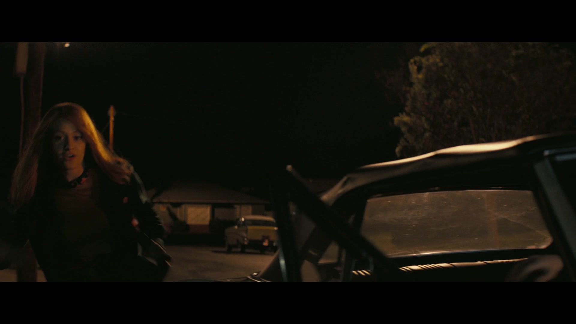 Angelyne_S01E05_Pink_Clouds_1080p_ERW_002626.jpg
