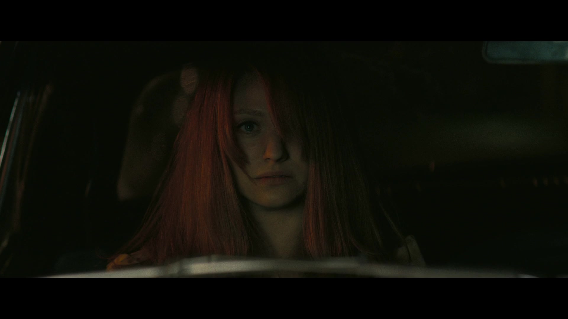 Angelyne_S01E05_Pink_Clouds_1080p_ERW_003703.jpg