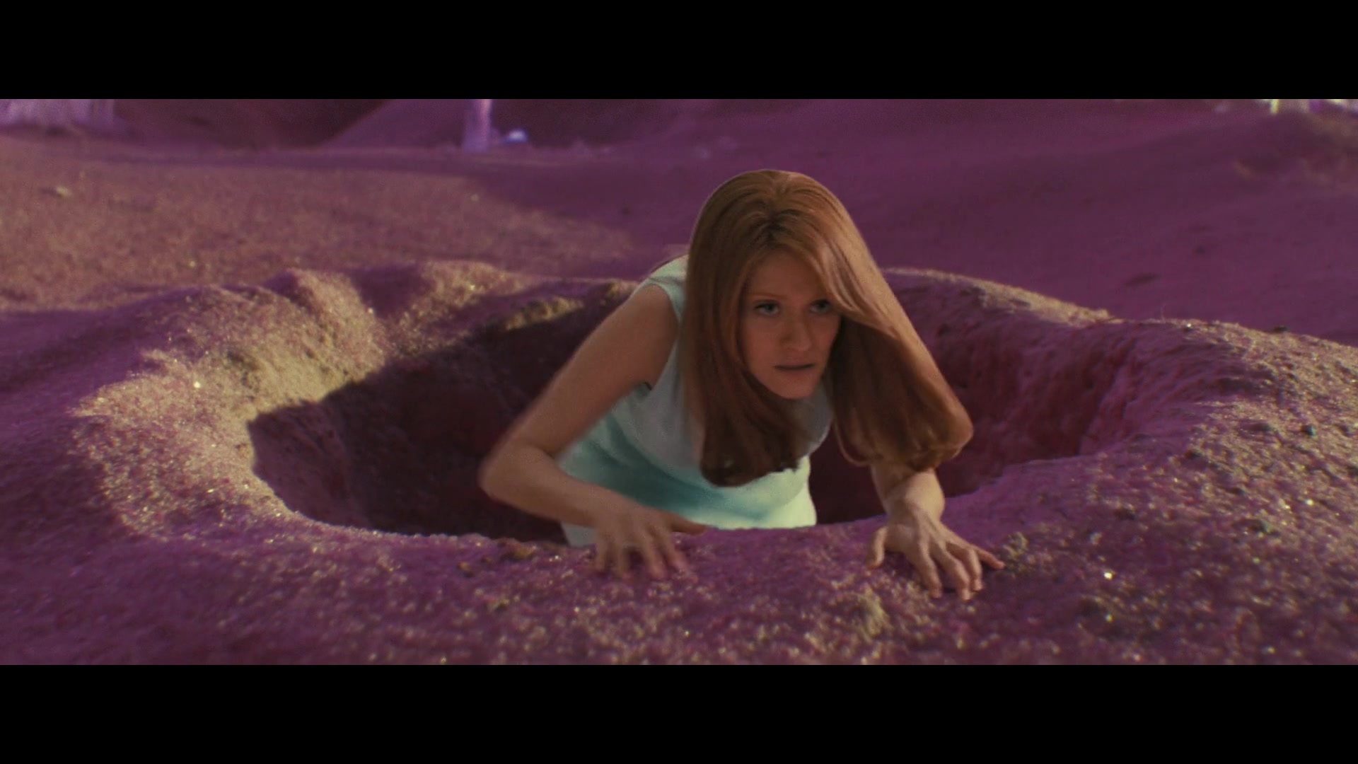 Angelyne_S01E05_Pink_Clouds_1080p_ERW_004211.jpg