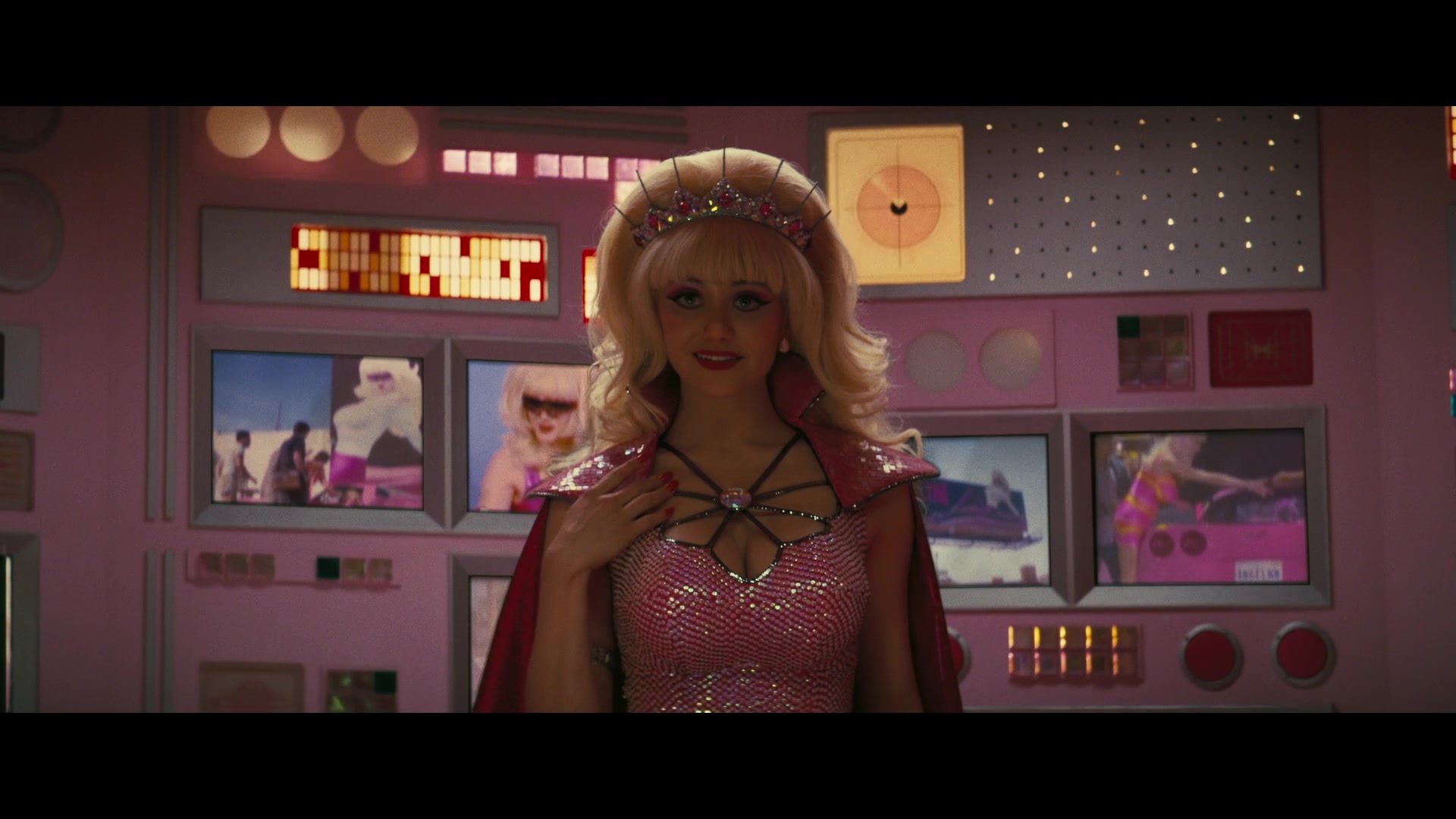 Angelyne_S01E05_Pink_Clouds_1080p_ERW_004501.jpg