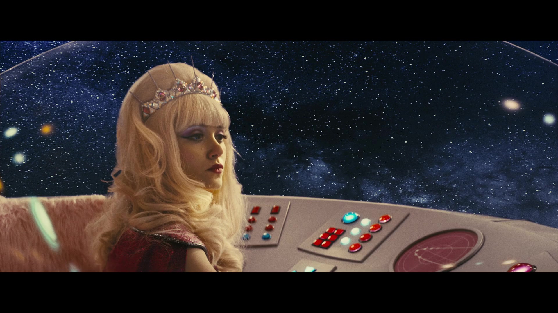 Angelyne_S01E05_Pink_Clouds_1080p_ERW_004801.jpg