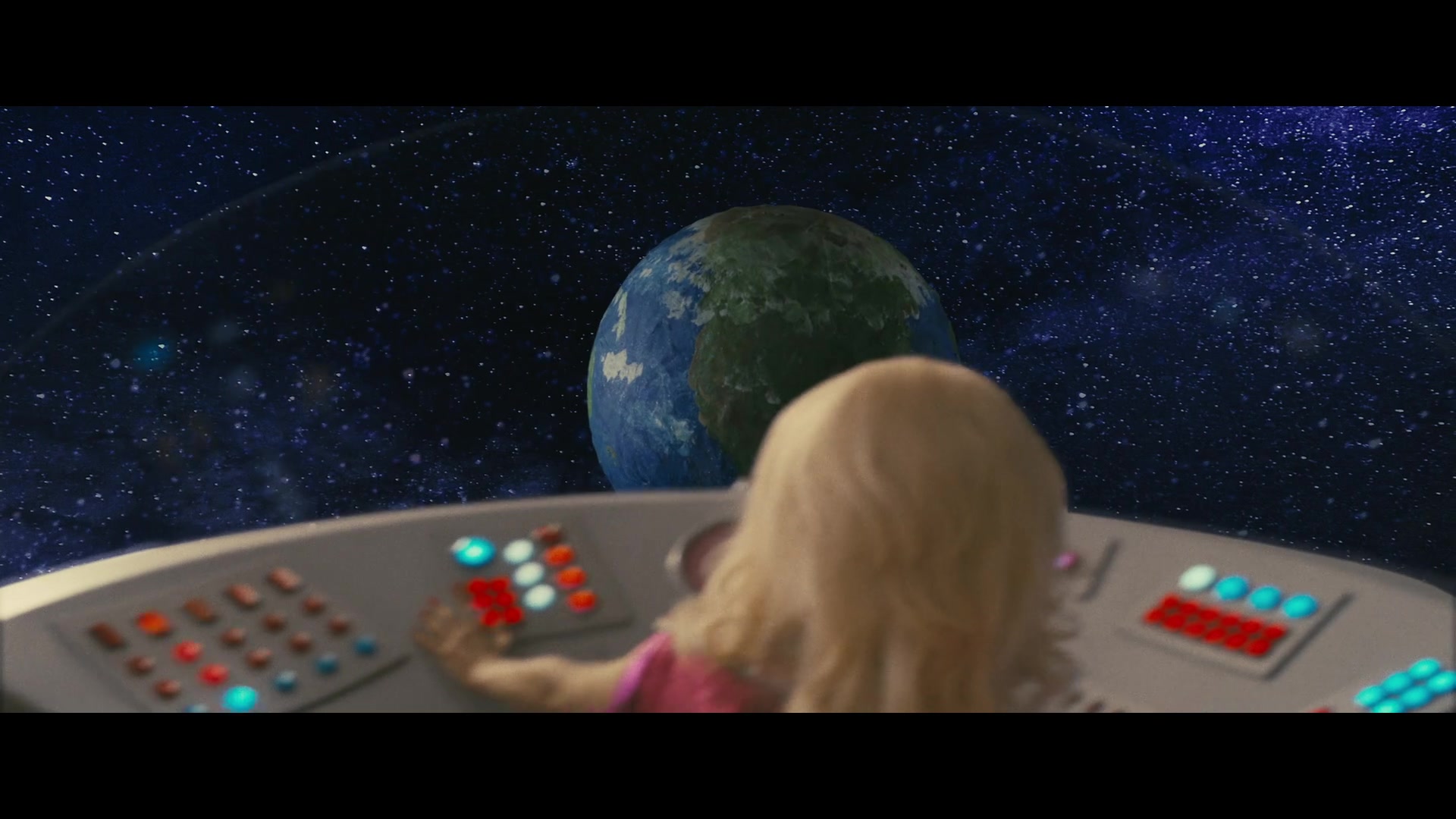 Angelyne_S01E05_Pink_Clouds_1080p_ERW_004883.jpg