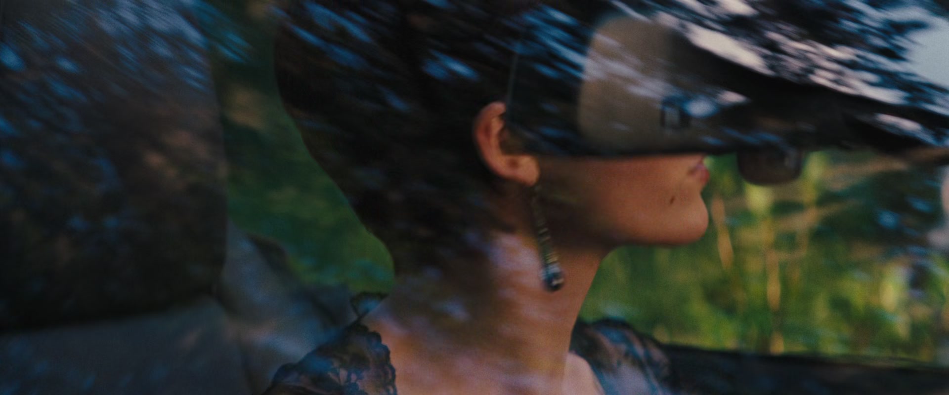 Beautiful_Creatures_2013_1080p_BluRay_ERW_007685.jpg Beautiful_Creatures_2013_1080p_BluRay_ERW_007685.jpg
