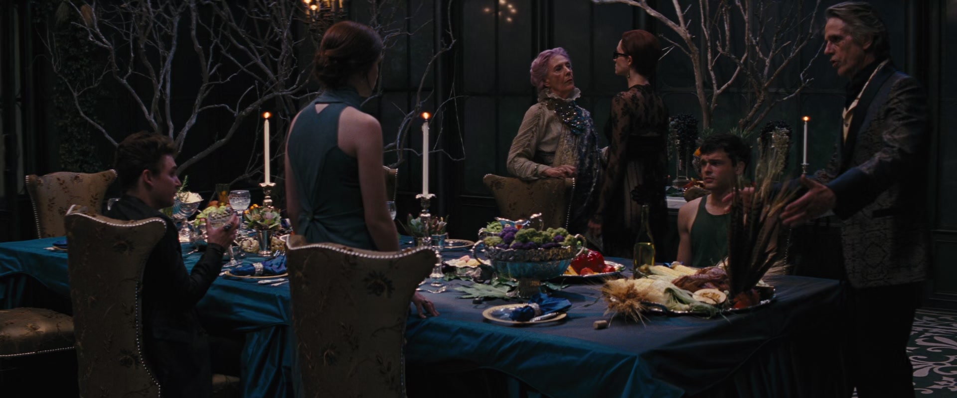 Beautiful_Creatures_2013_1080p_BluRay_ERW_008090.jpg
