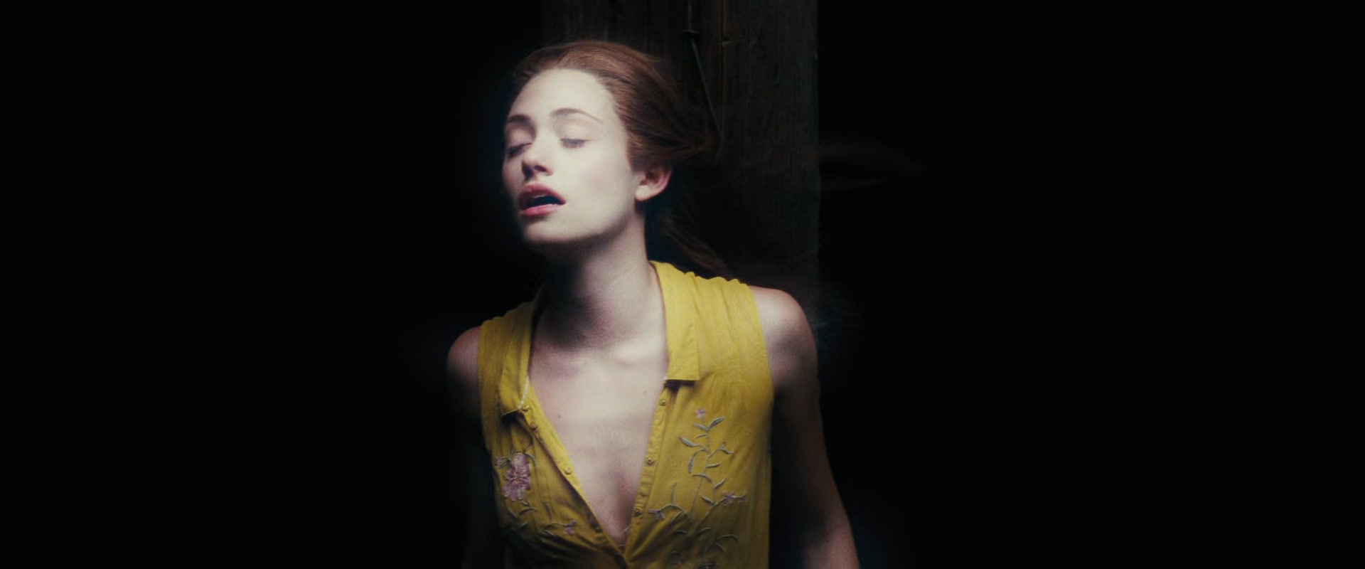 Beautiful_Creatures_2013_1080p_BluRay_ERW_008905.jpg