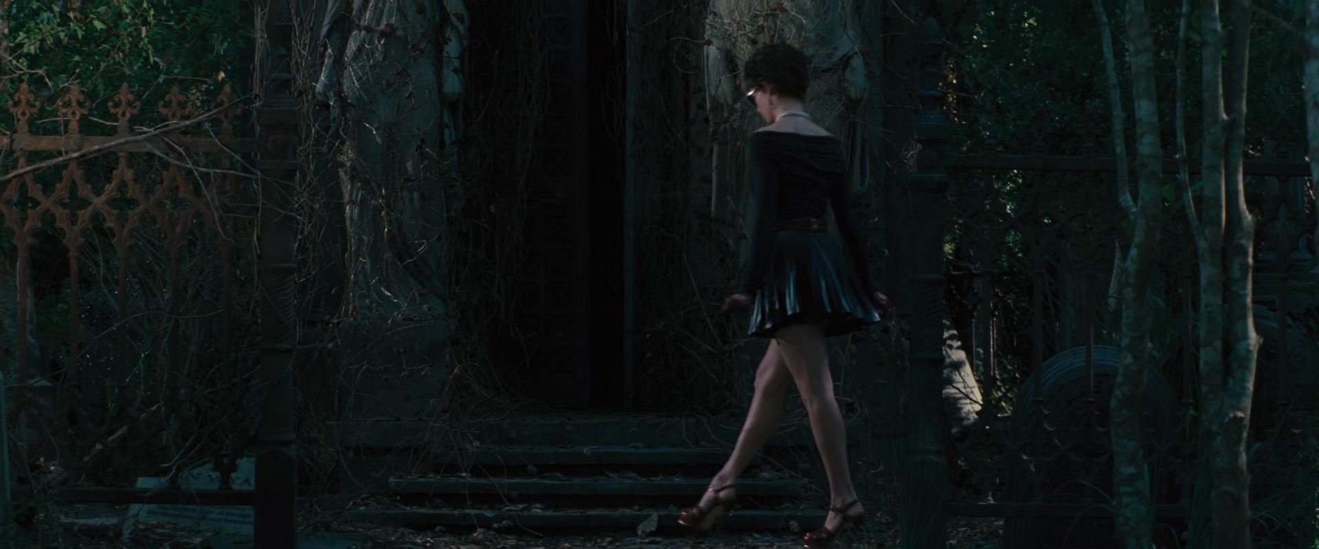 Beautiful_Creatures_2013_1080p_BluRay_ERW_013768.jpg