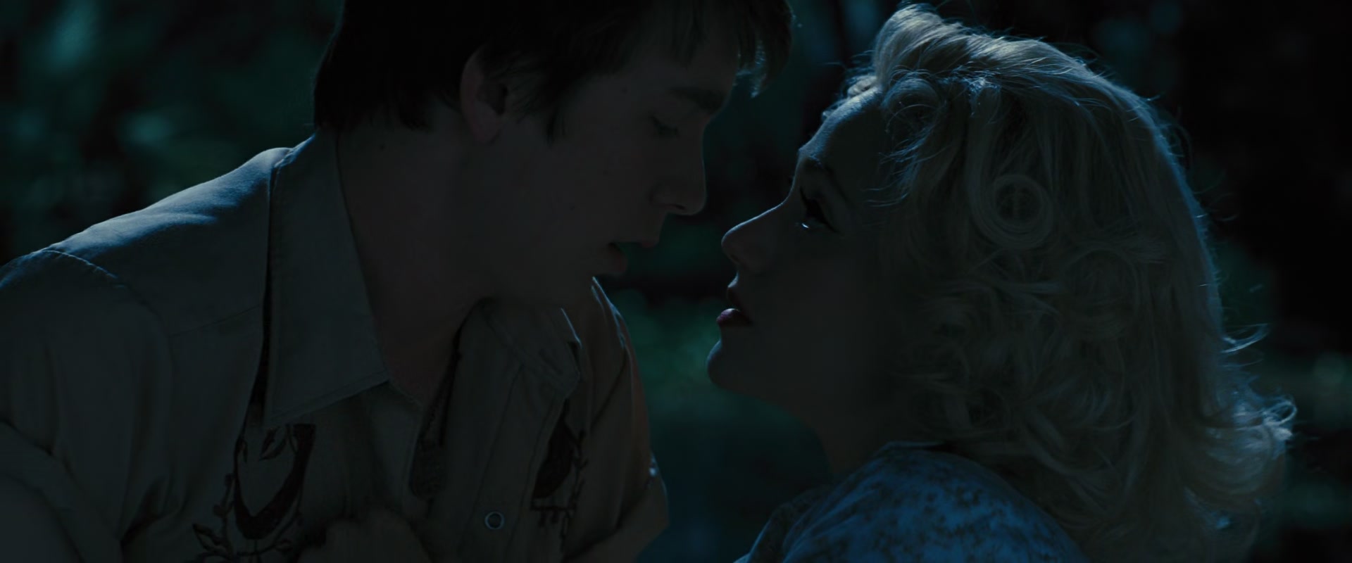 Beautiful_Creatures_2013_1080p_BluRay_ERW_013828.jpg