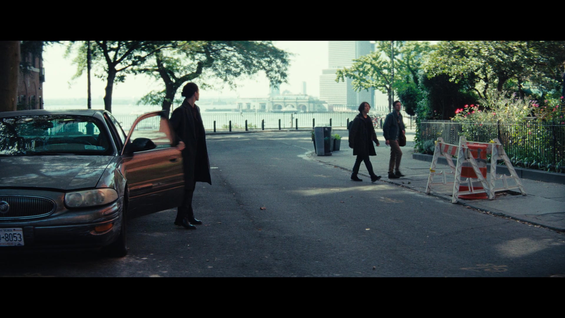 Furious_S01E01_The_Gorgon_1080p_ERW_001146.jpg
