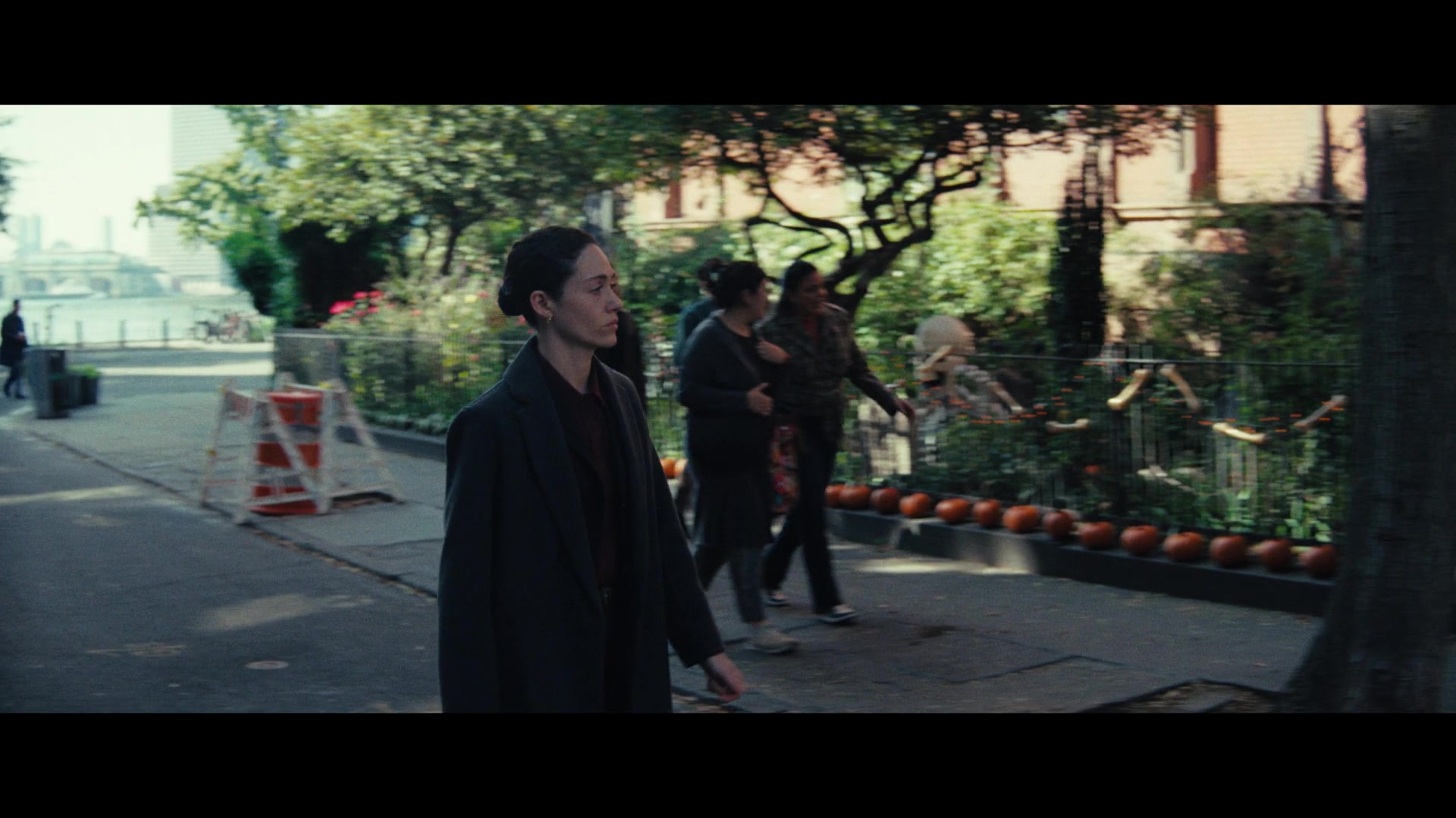Furious_S01E01_The_Gorgon_1080p_ERW_001165.jpg