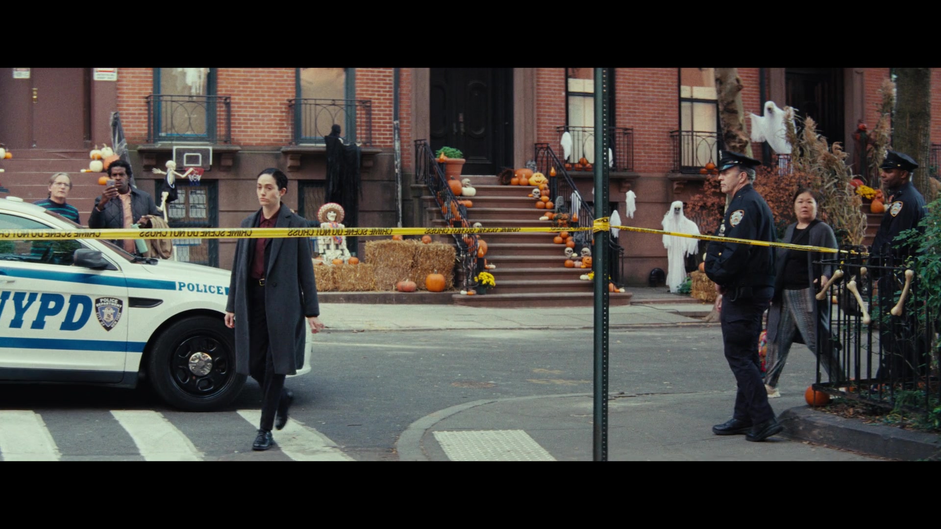 Furious_S01E01_The_Gorgon_1080p_ERW_001175.jpg