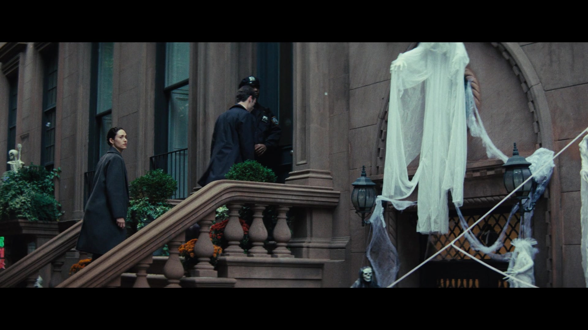 Furious_S01E01_The_Gorgon_1080p_ERW_001331.jpg