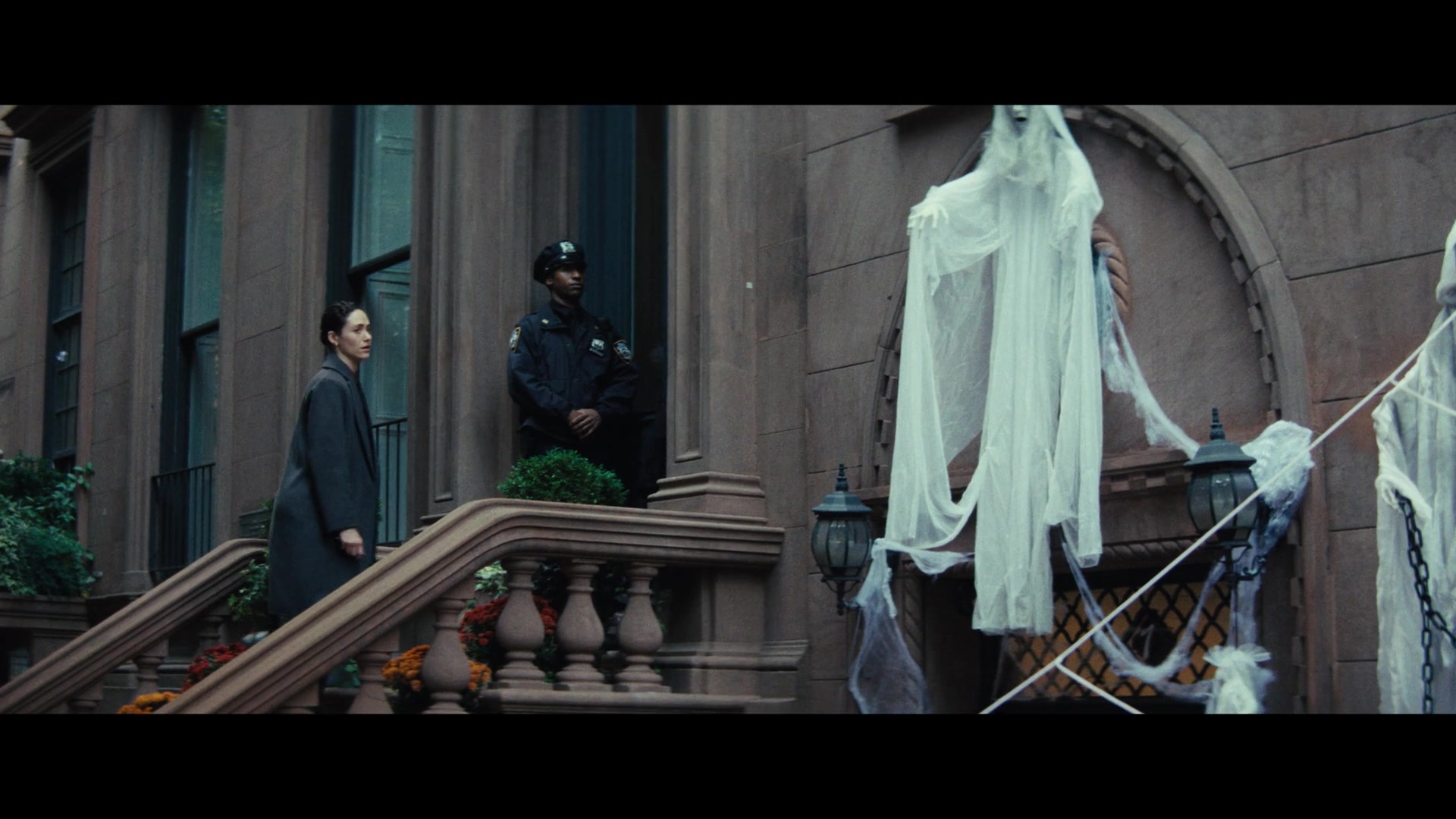 Furious_S01E01_The_Gorgon_1080p_ERW_001333.jpg