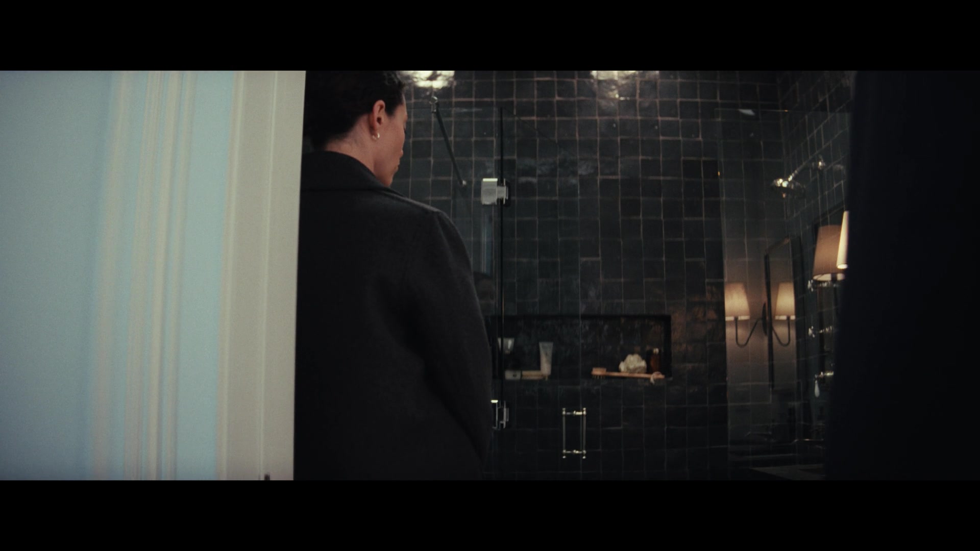 Furious_S01E01_The_Gorgon_1080p_ERW_001521.jpg