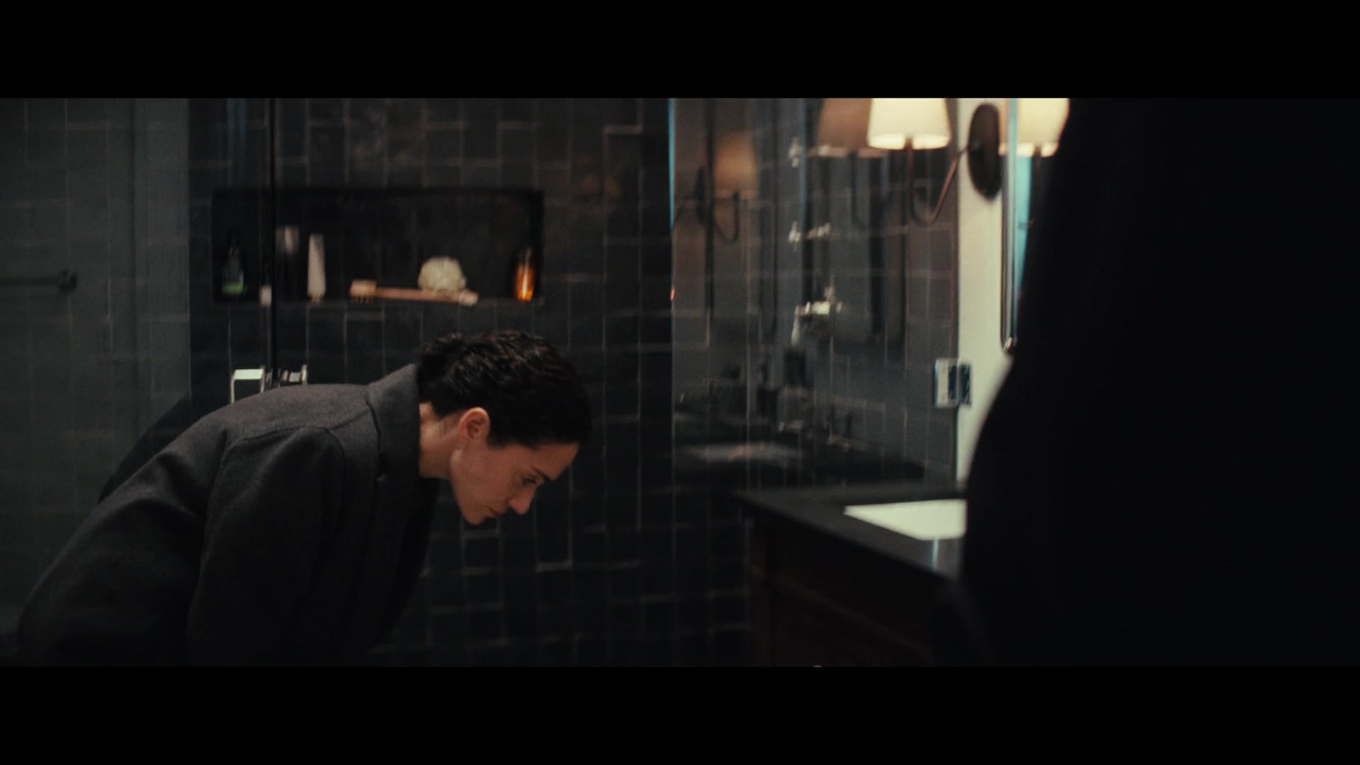 Furious_S01E01_The_Gorgon_1080p_ERW_001583.jpg