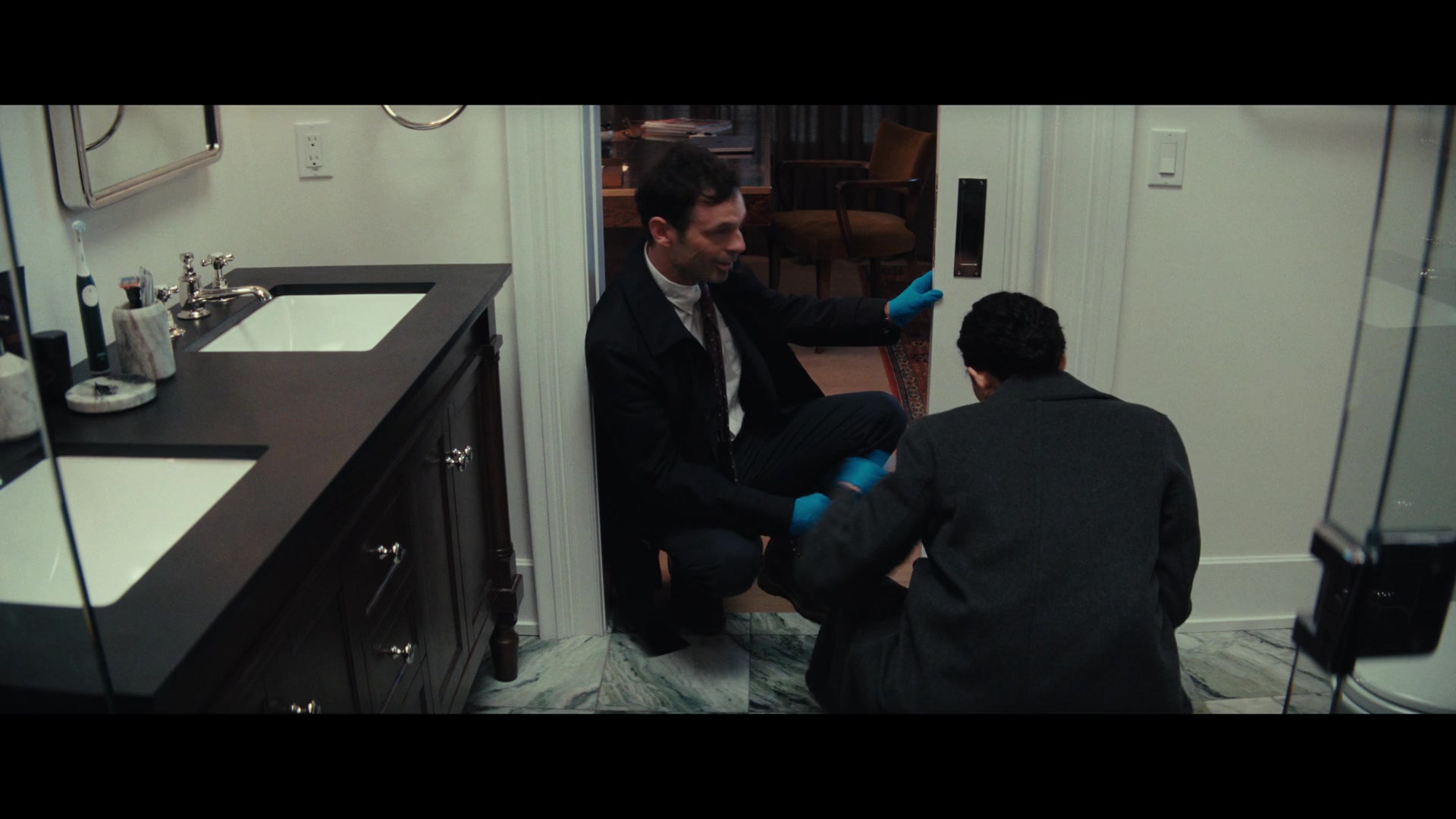 Furious_S01E01_The_Gorgon_1080p_ERW_001661.jpg