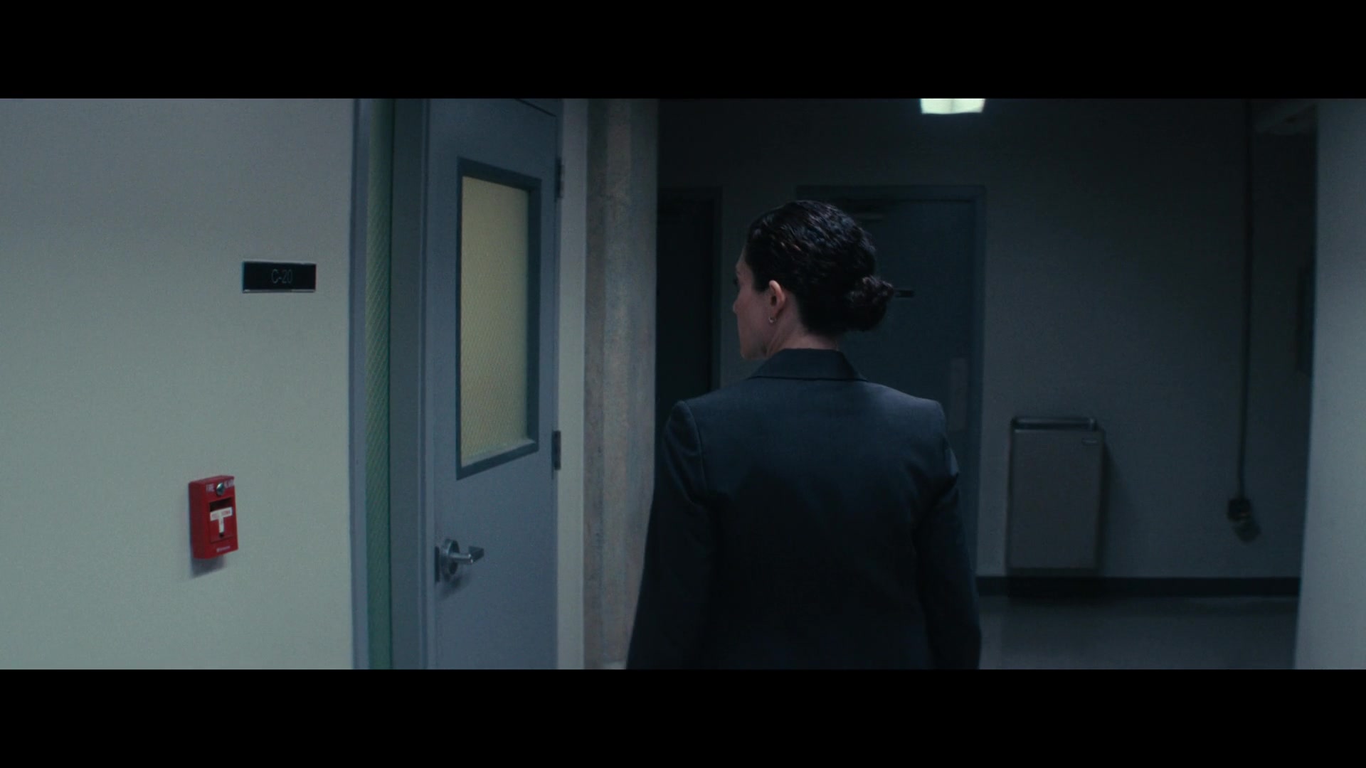 Furious_S01E01_The_Gorgon_1080p_ERW_003141.jpg