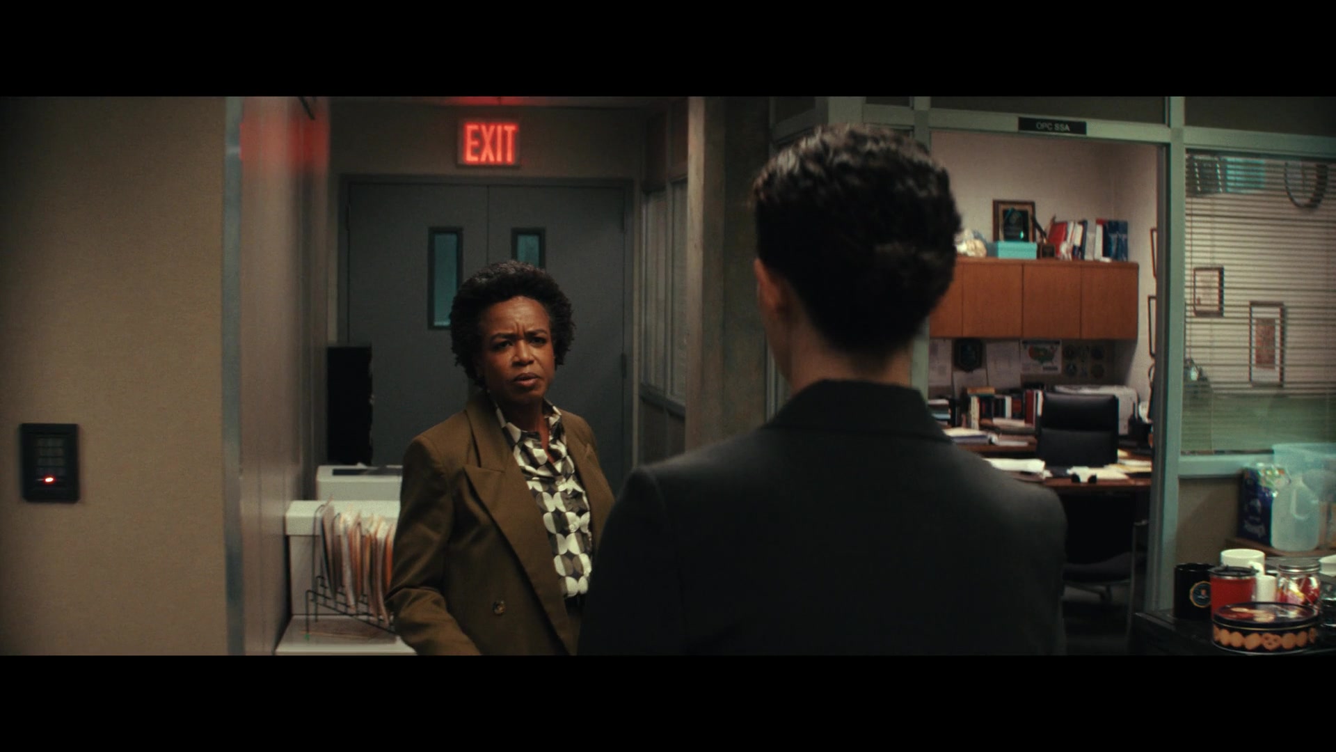 Furious_S01E01_The_Gorgon_1080p_ERW_003223.jpg