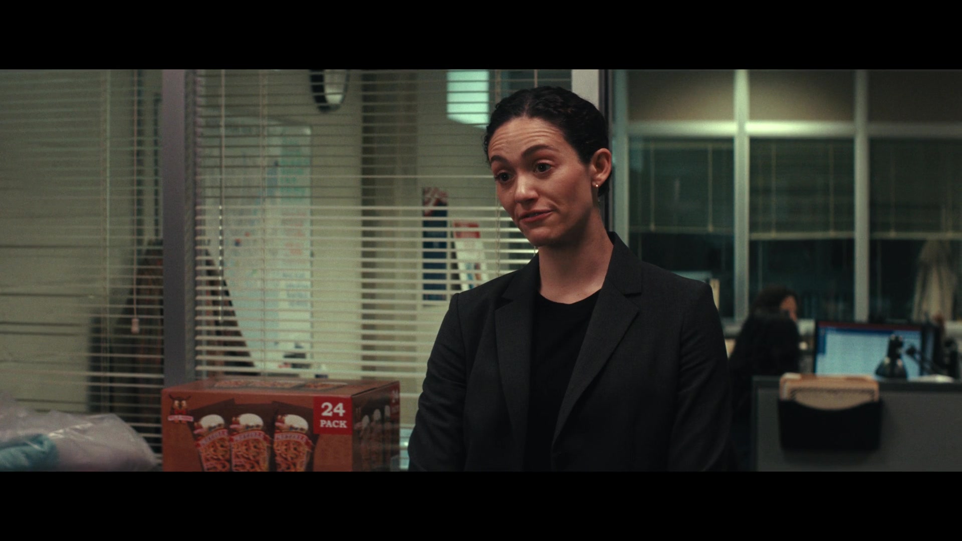 Furious_S01E01_The_Gorgon_1080p_ERW_003304.jpg