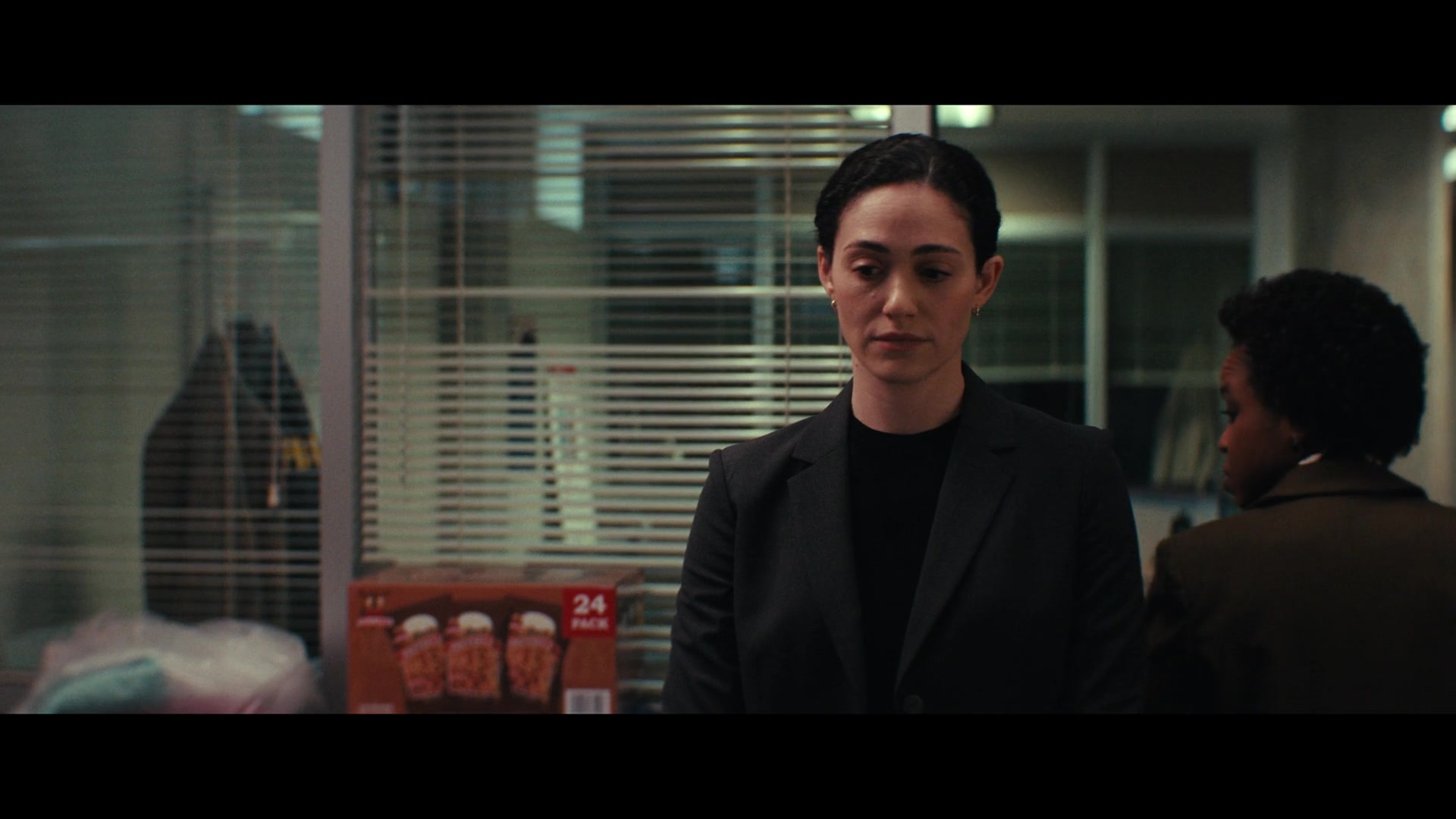 Furious_S01E01_The_Gorgon_1080p_ERW_003453.jpg