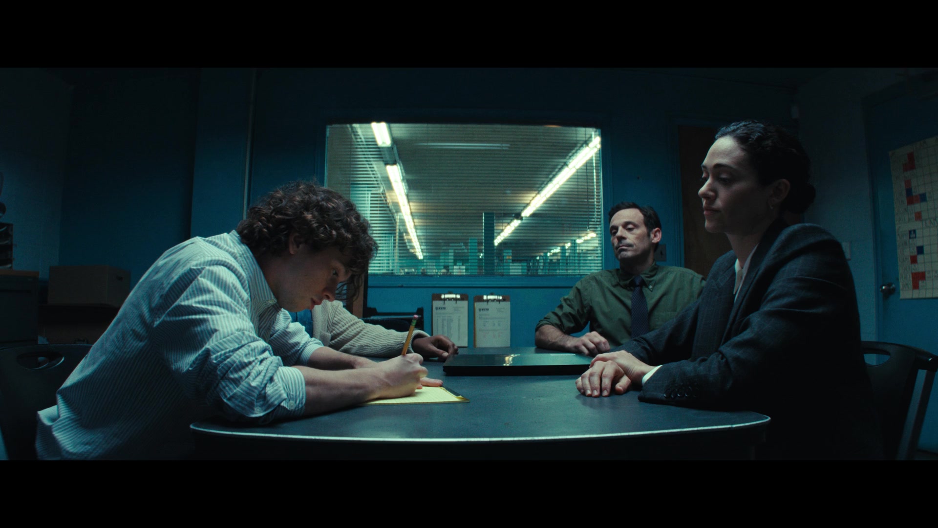 Furious_S01E01_The_Gorgon_1080p_ERW_004479.jpg