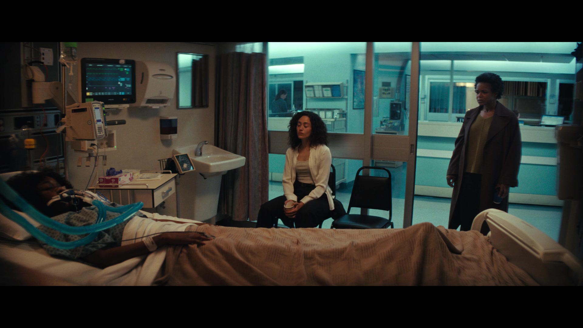 Furious_S01E01_The_Gorgon_1080p_ERW_005152.jpg