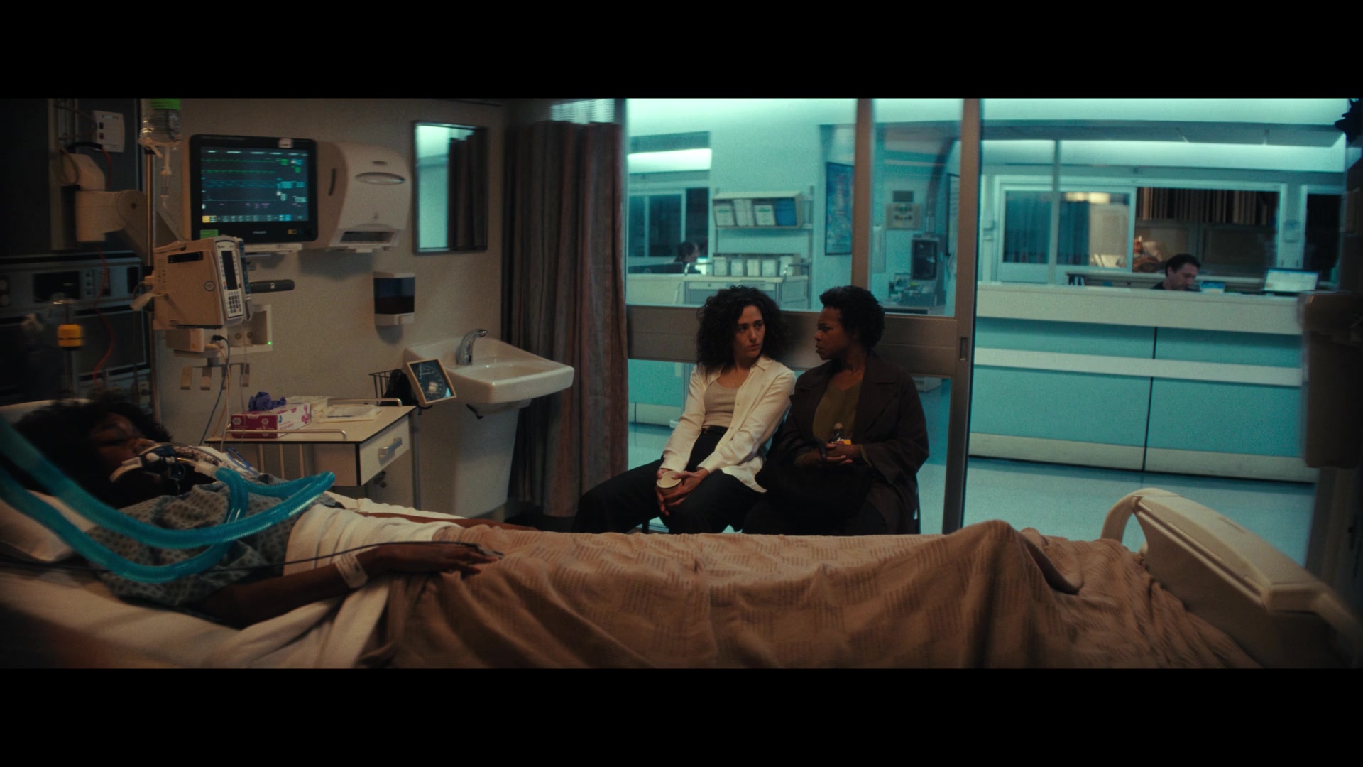Furious_S01E01_The_Gorgon_1080p_ERW_005936.jpg