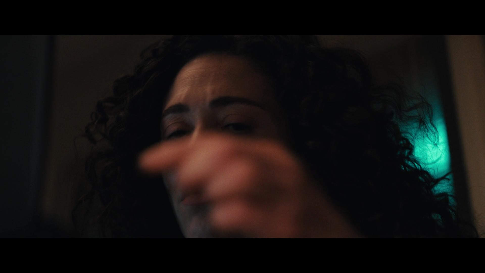 Furious_S01E01_The_Gorgon_1080p_ERW_006376.jpg