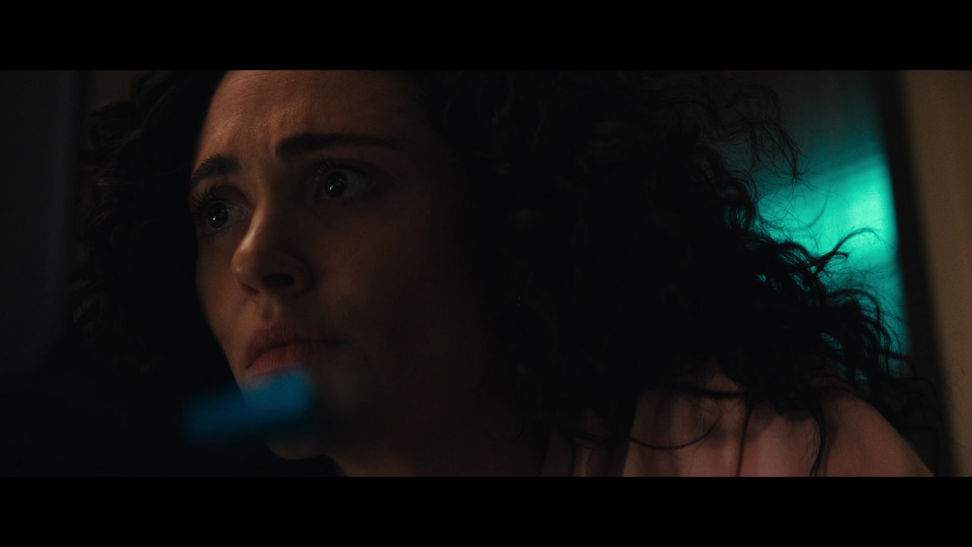 Furious_S01E01_The_Gorgon_1080p_ERW_006386.jpg