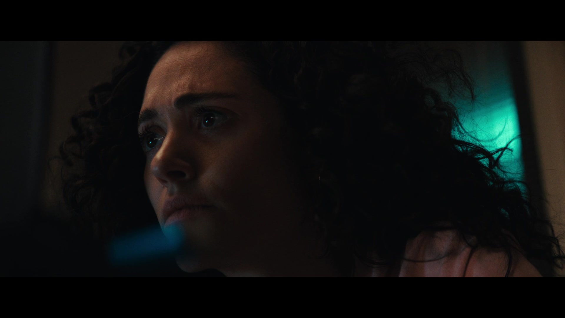 Furious_S01E01_The_Gorgon_1080p_ERW_006394.jpg