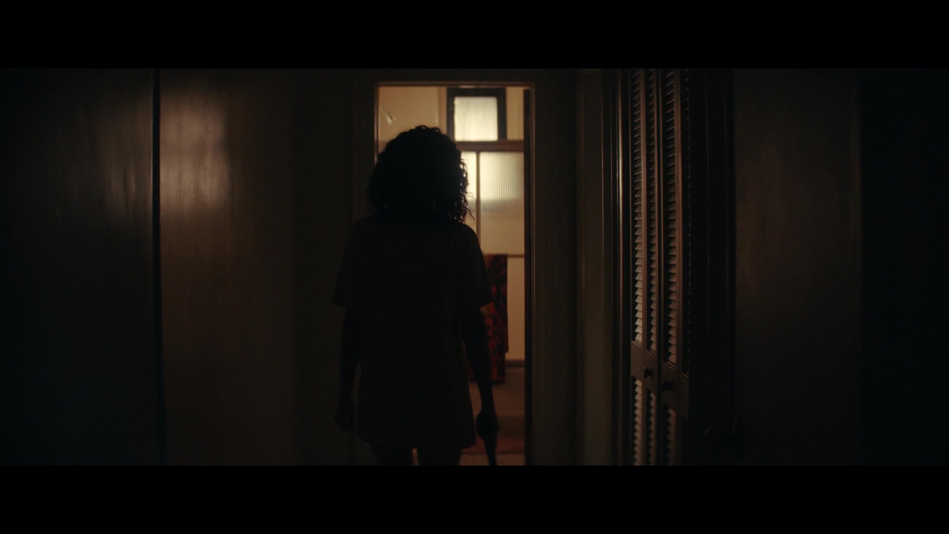Furious_S01E02_My_Life_Had_Stood_A_Loaded_Gun_1080p_ERW_000226.jpg