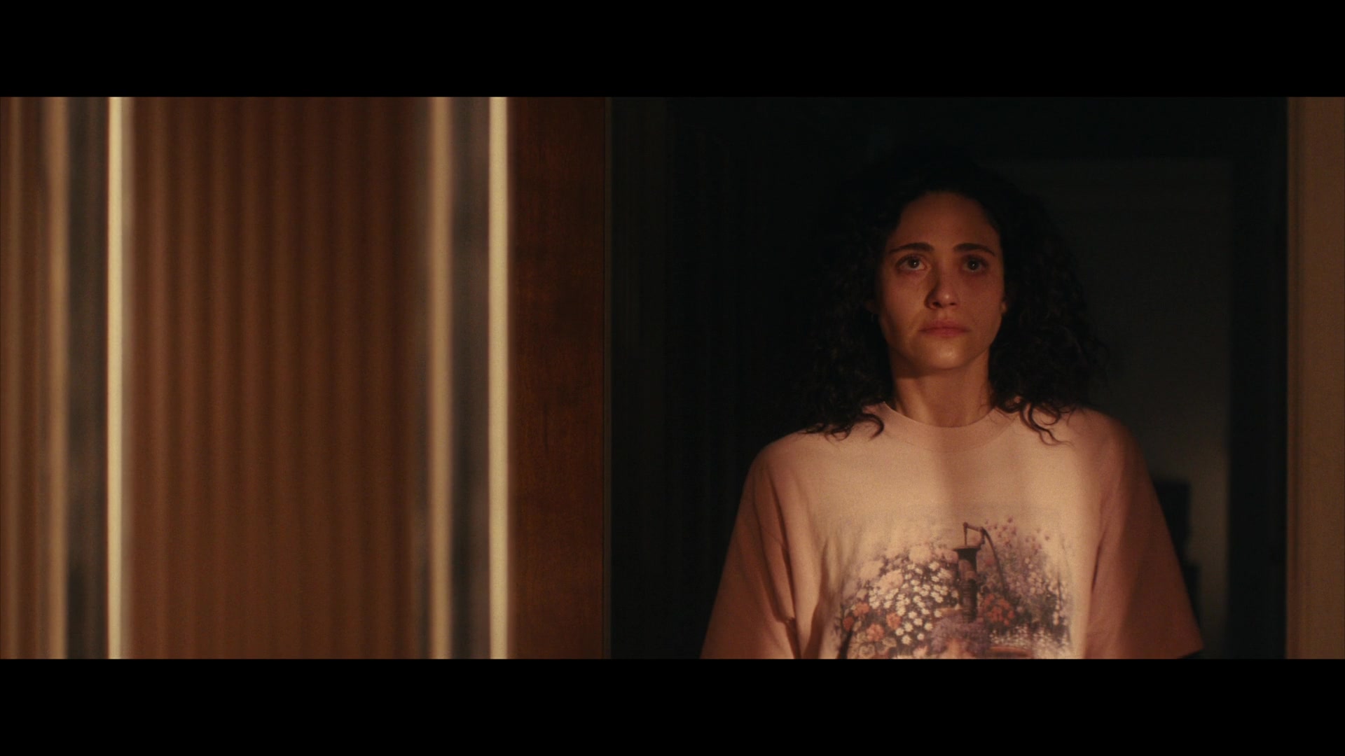 Furious_S01E02_My_Life_Had_Stood_A_Loaded_Gun_1080p_ERW_000237.jpg
