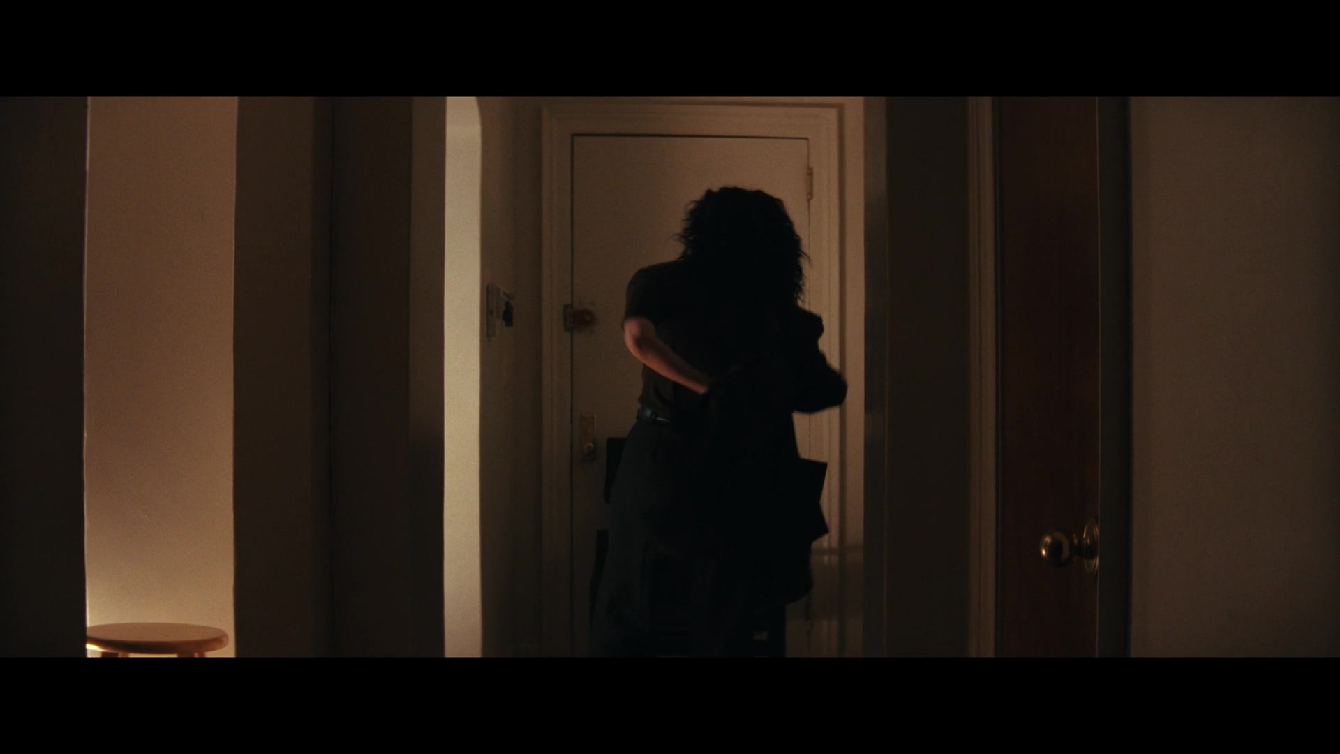 Furious_S01E02_My_Life_Had_Stood_A_Loaded_Gun_1080p_ERW_000295.jpg
