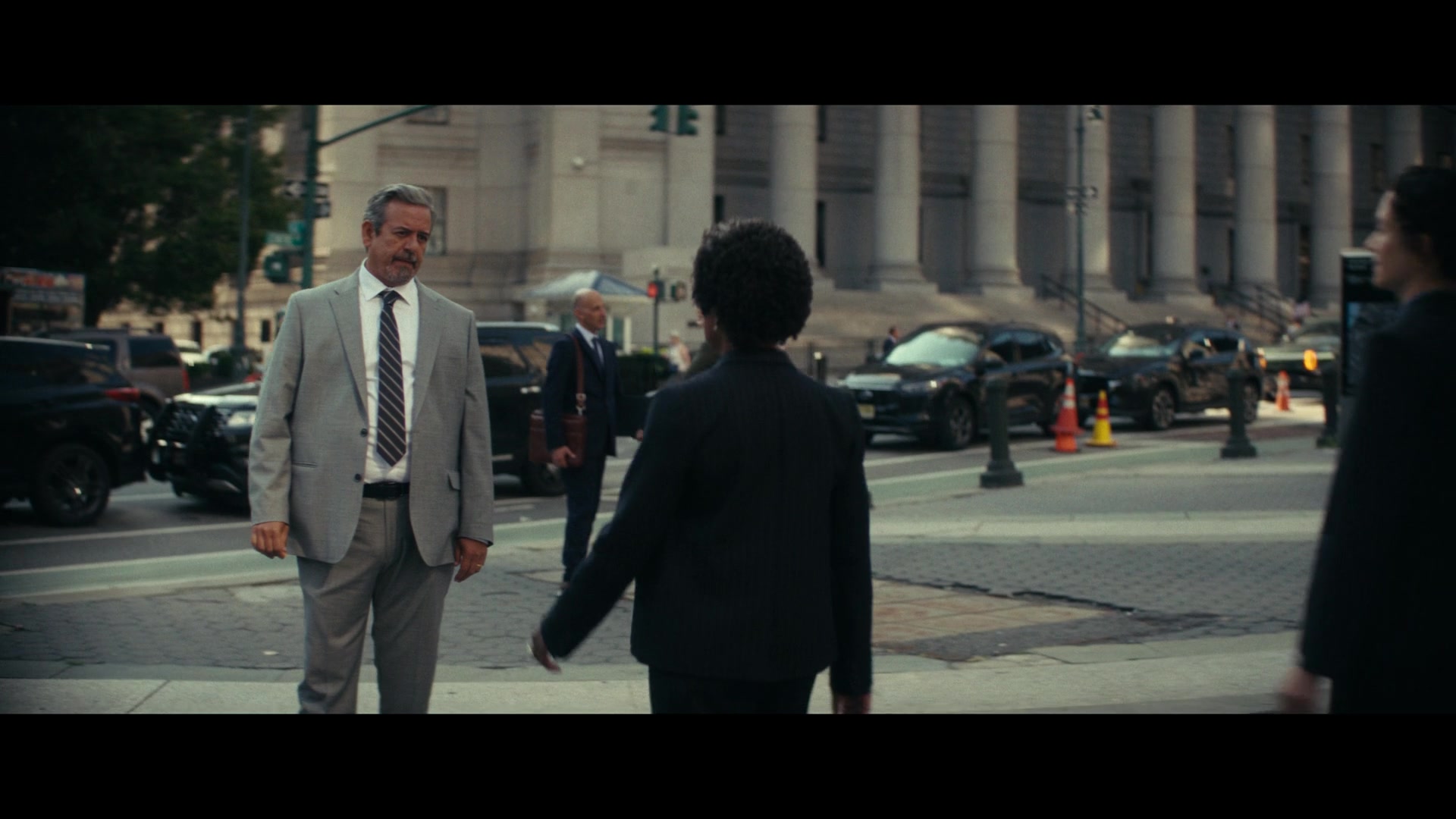 Furious_S01E02_My_Life_Had_Stood_A_Loaded_Gun_1080p_ERW_001370.jpg