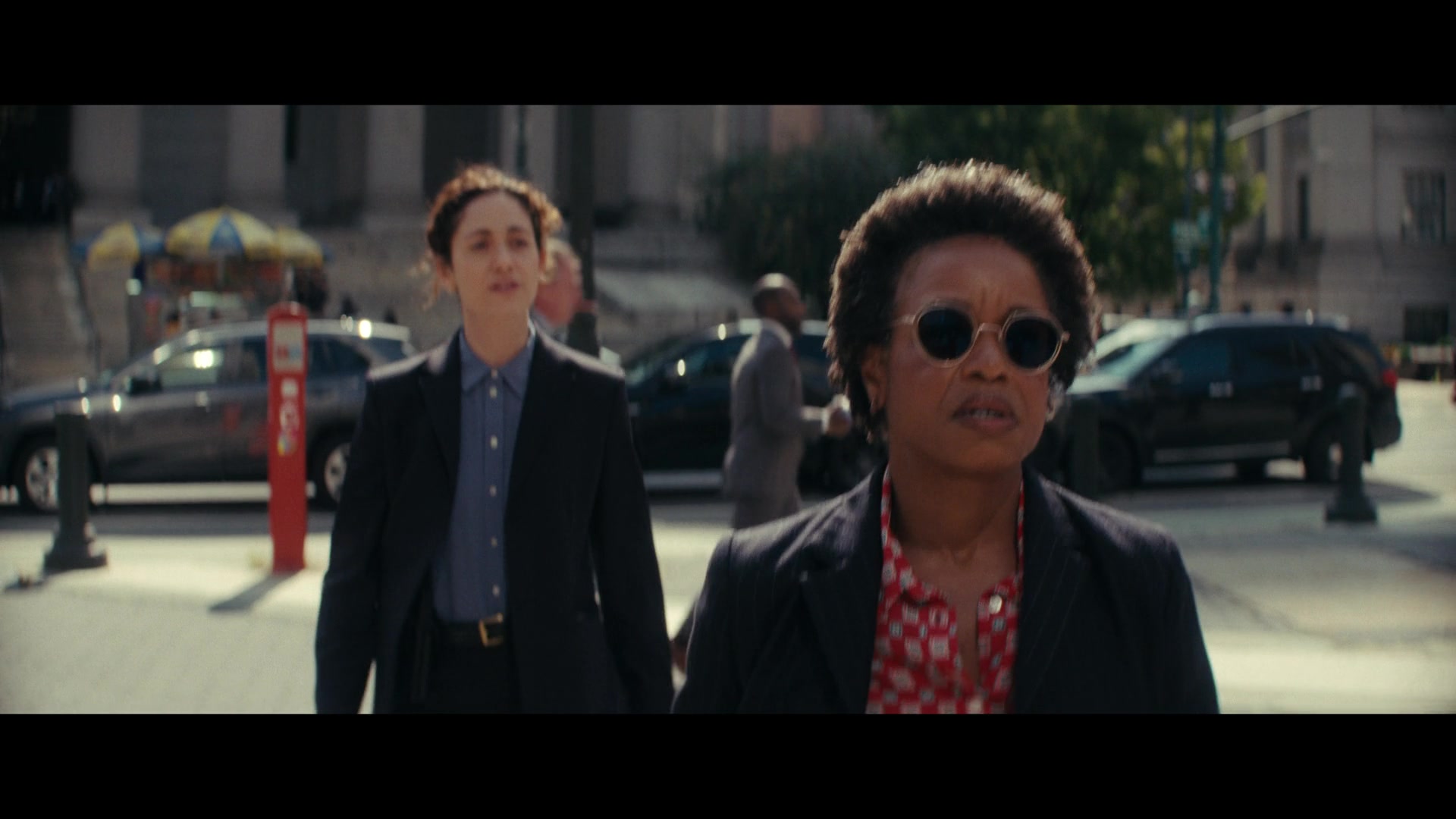 Furious_S01E02_My_Life_Had_Stood_A_Loaded_Gun_1080p_ERW_001540.jpg
