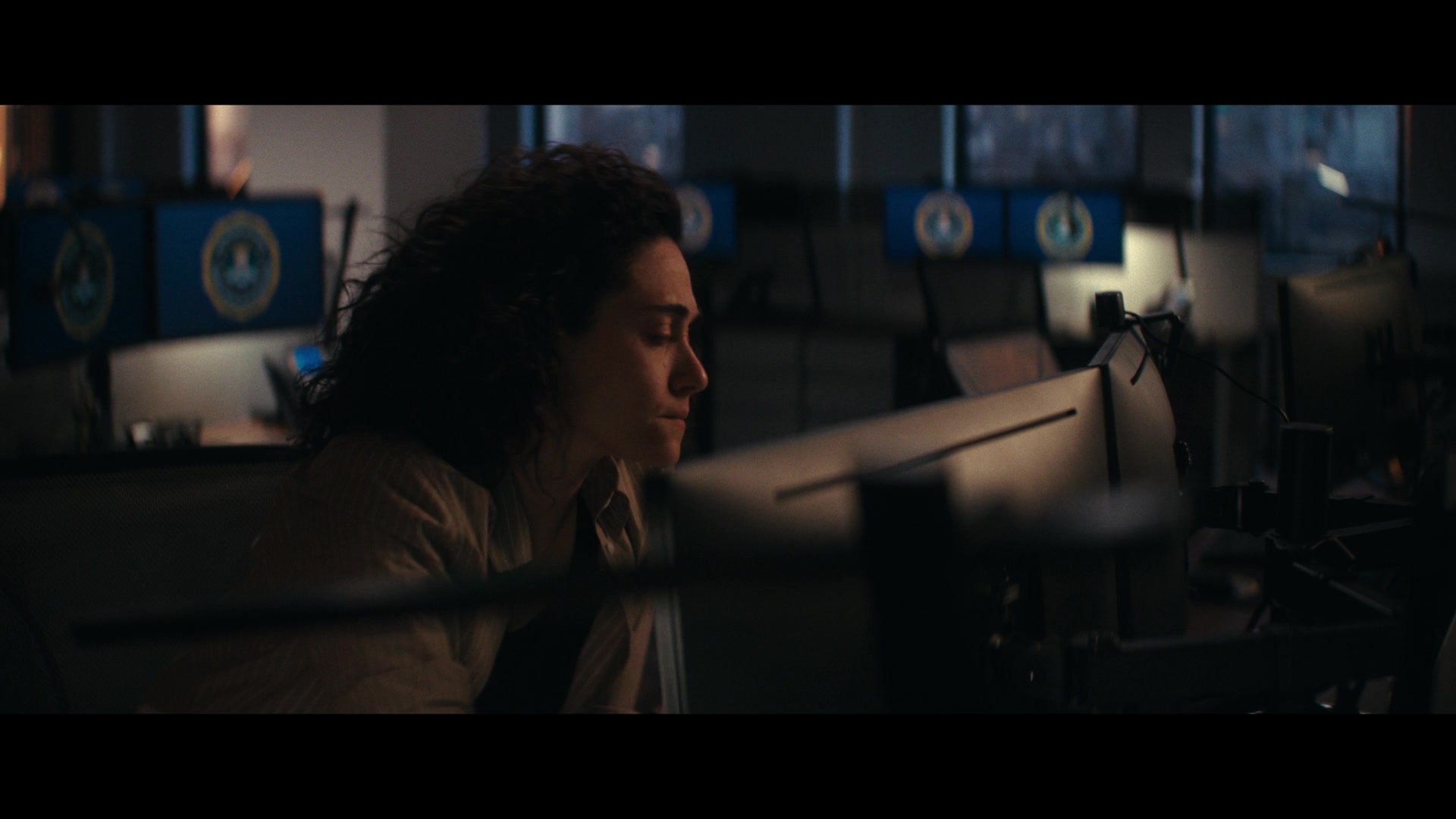 Furious_S01E02_My_Life_Had_Stood_A_Loaded_Gun_1080p_ERW_002453.jpg