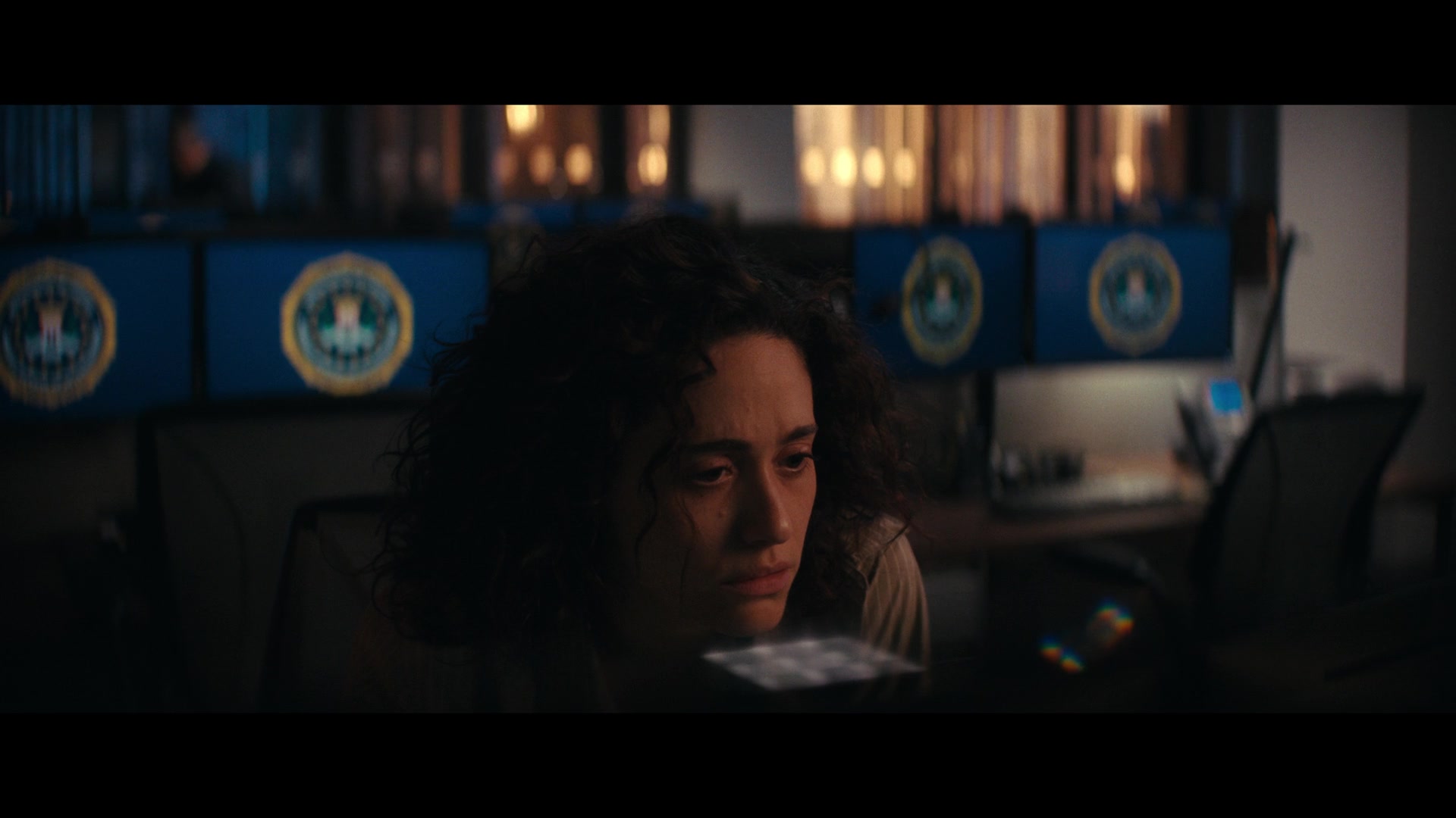 Furious_S01E02_My_Life_Had_Stood_A_Loaded_Gun_1080p_ERW_002510.jpg