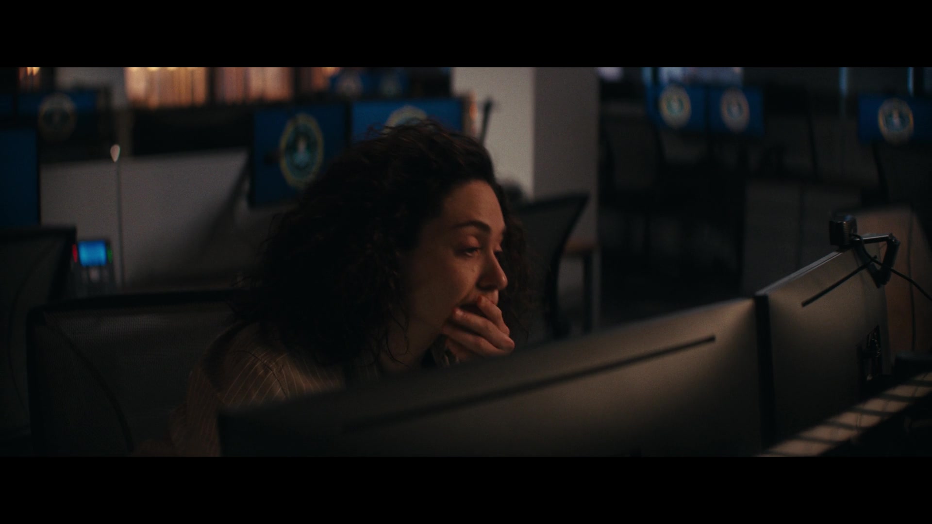 Furious_S01E02_My_Life_Had_Stood_A_Loaded_Gun_1080p_ERW_002531.jpg