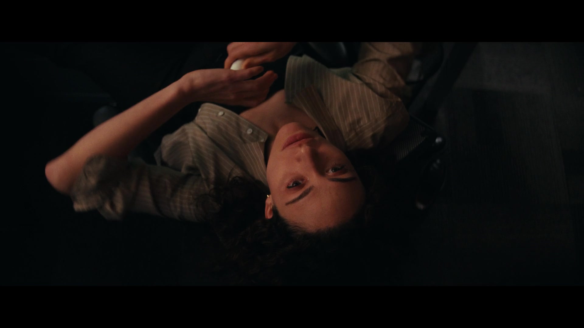 Furious_S01E02_My_Life_Had_Stood_A_Loaded_Gun_1080p_ERW_002545.jpg