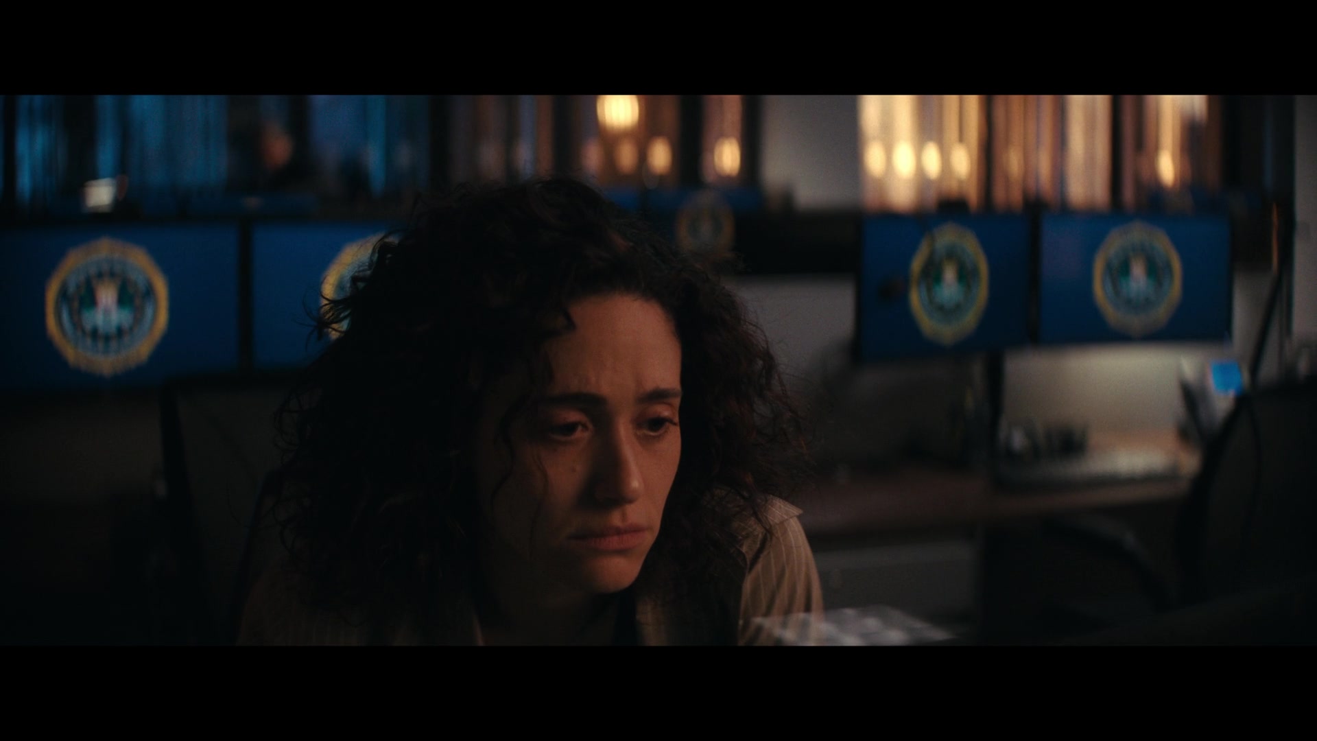 Furious_S01E02_My_Life_Had_Stood_A_Loaded_Gun_1080p_ERW_002577.jpg