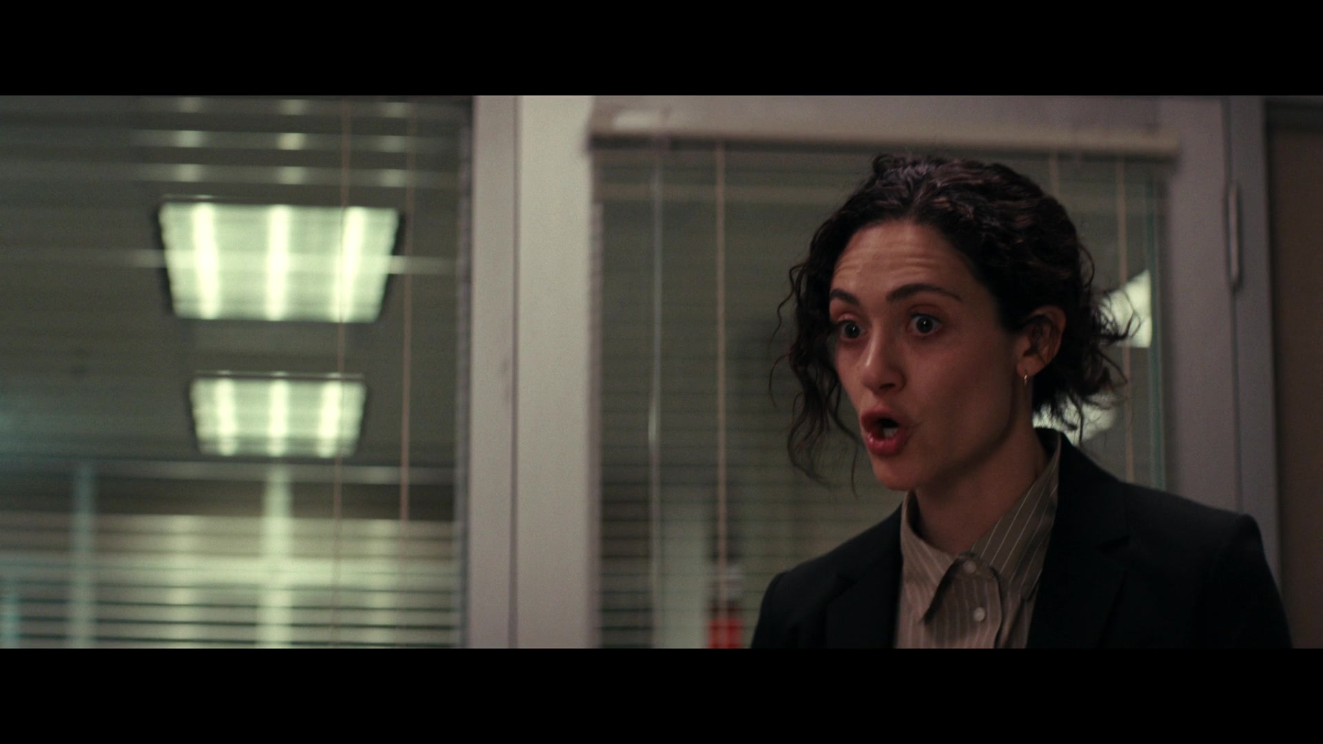 Furious_S01E02_My_Life_Had_Stood_A_Loaded_Gun_1080p_ERW_002619.jpg