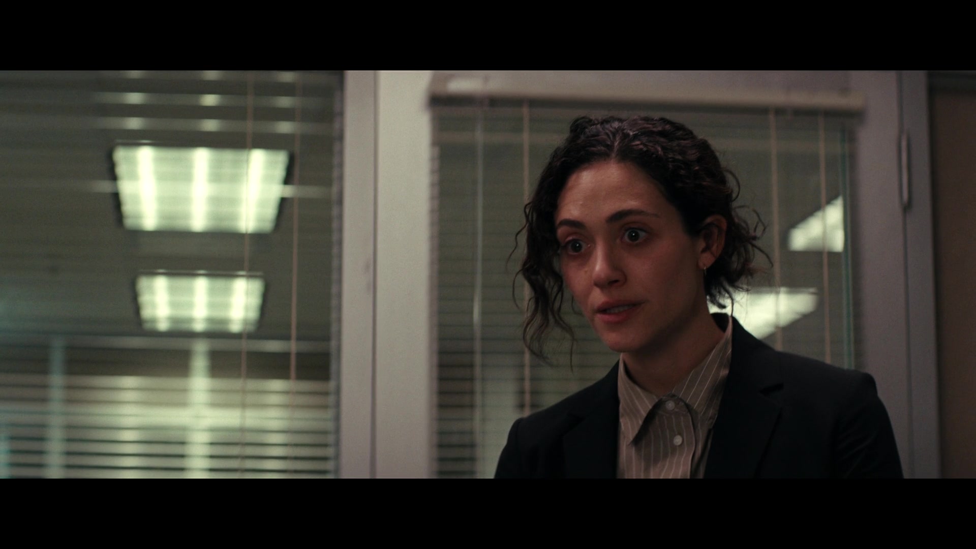 Furious_S01E02_My_Life_Had_Stood_A_Loaded_Gun_1080p_ERW_002639.jpg