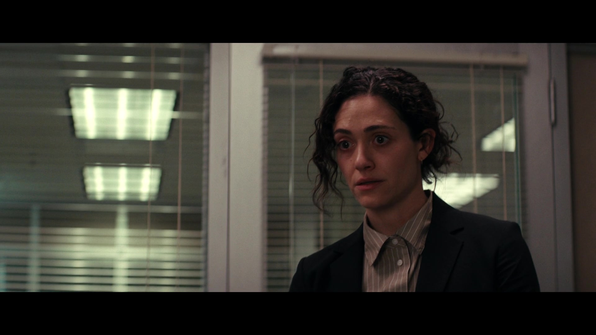 Furious_S01E02_My_Life_Had_Stood_A_Loaded_Gun_1080p_ERW_002645.jpg