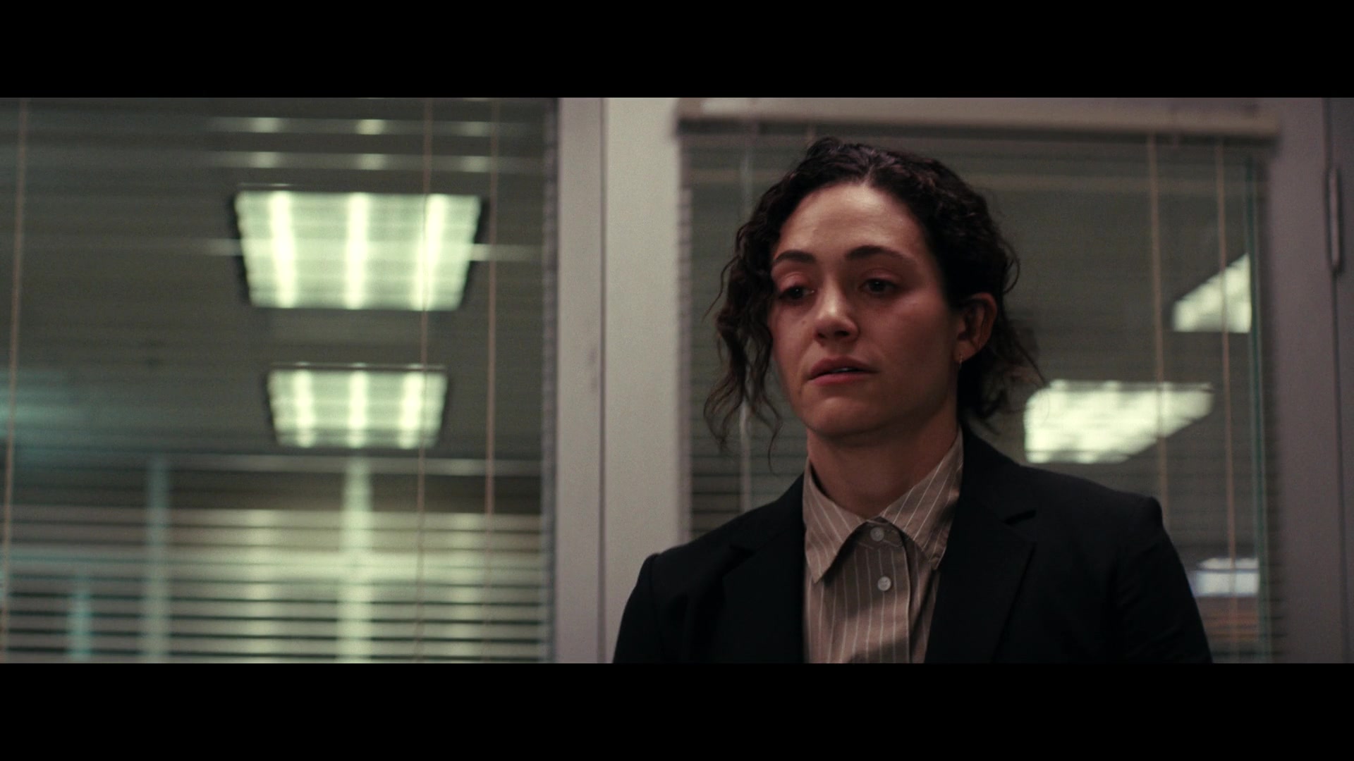 Furious_S01E02_My_Life_Had_Stood_A_Loaded_Gun_1080p_ERW_002676.jpg