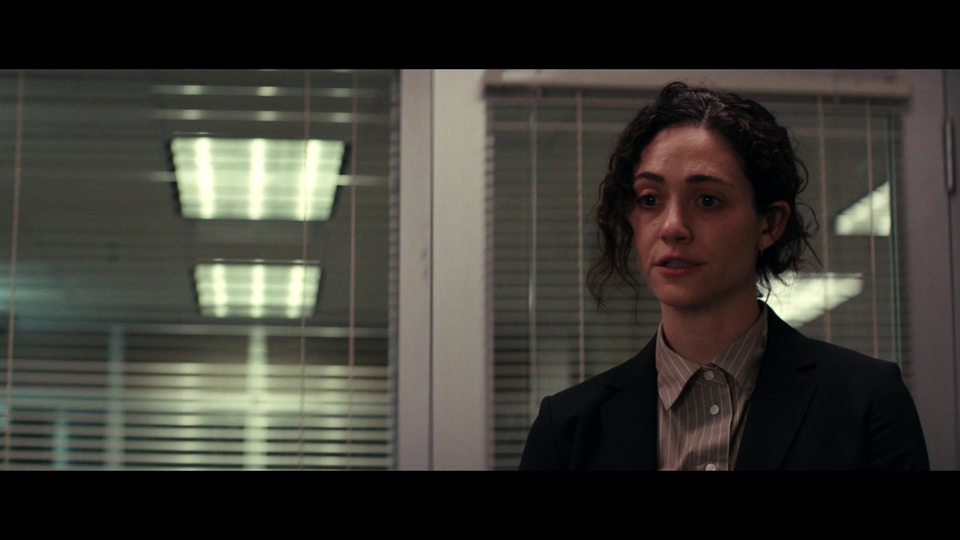 Furious_S01E02_My_Life_Had_Stood_A_Loaded_Gun_1080p_ERW_002692.jpg