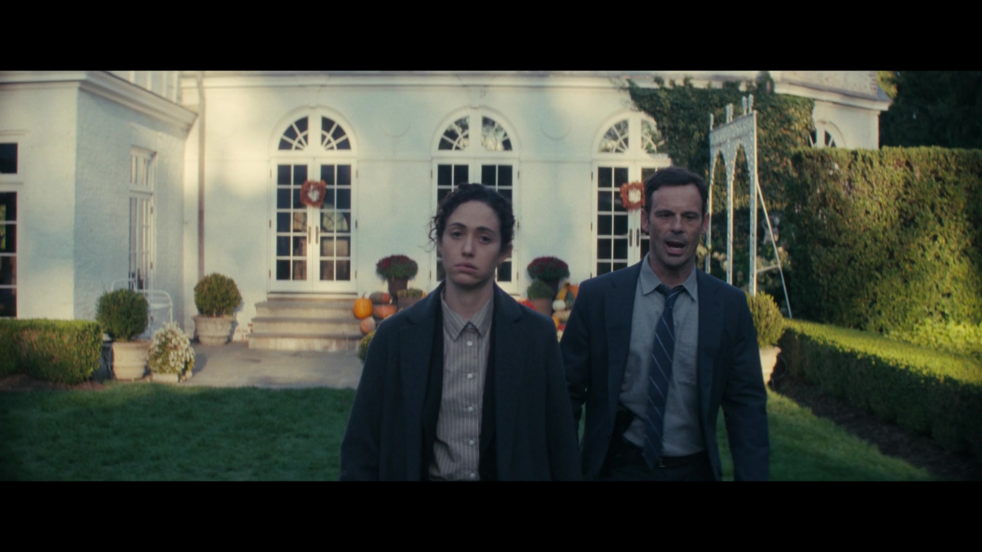 Furious_S01E02_My_Life_Had_Stood_A_Loaded_Gun_1080p_ERW_003794.jpg