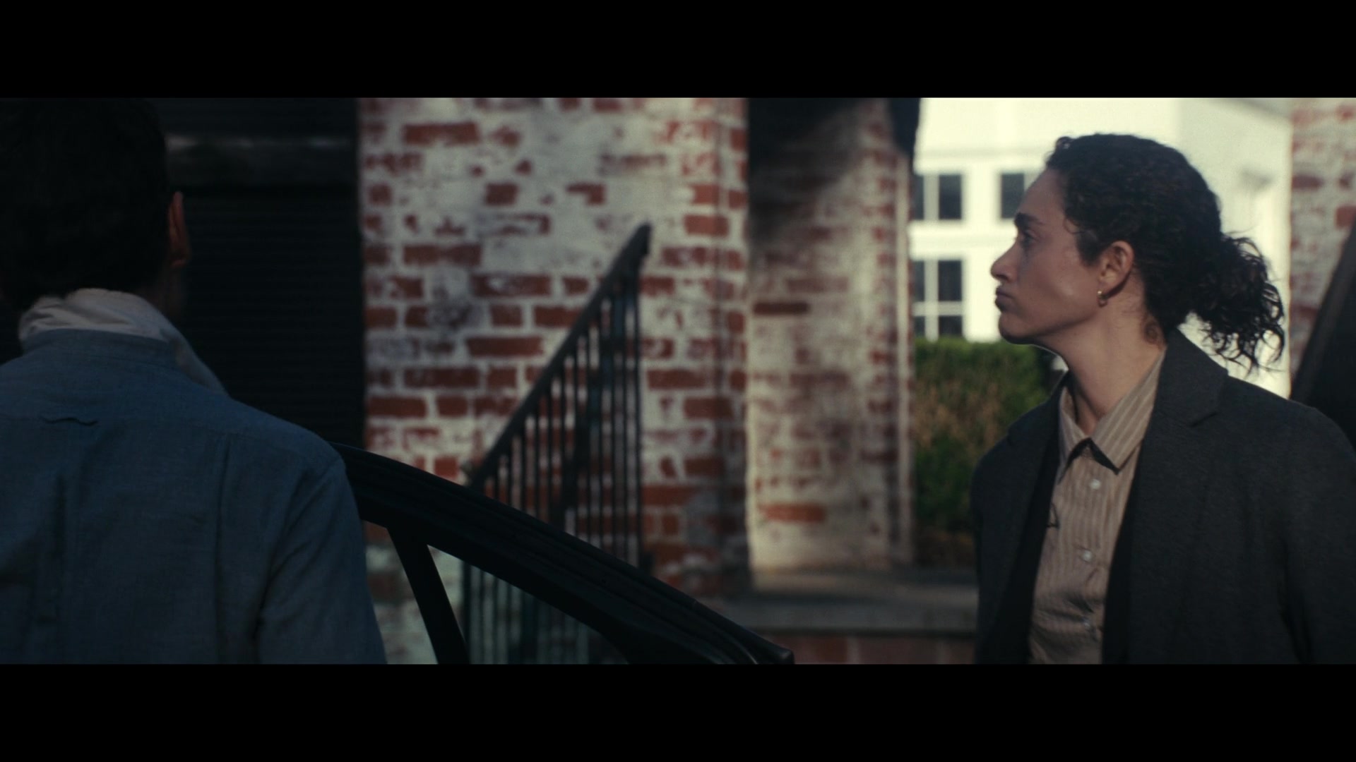 Furious_S01E02_My_Life_Had_Stood_A_Loaded_Gun_1080p_ERW_003854.jpg